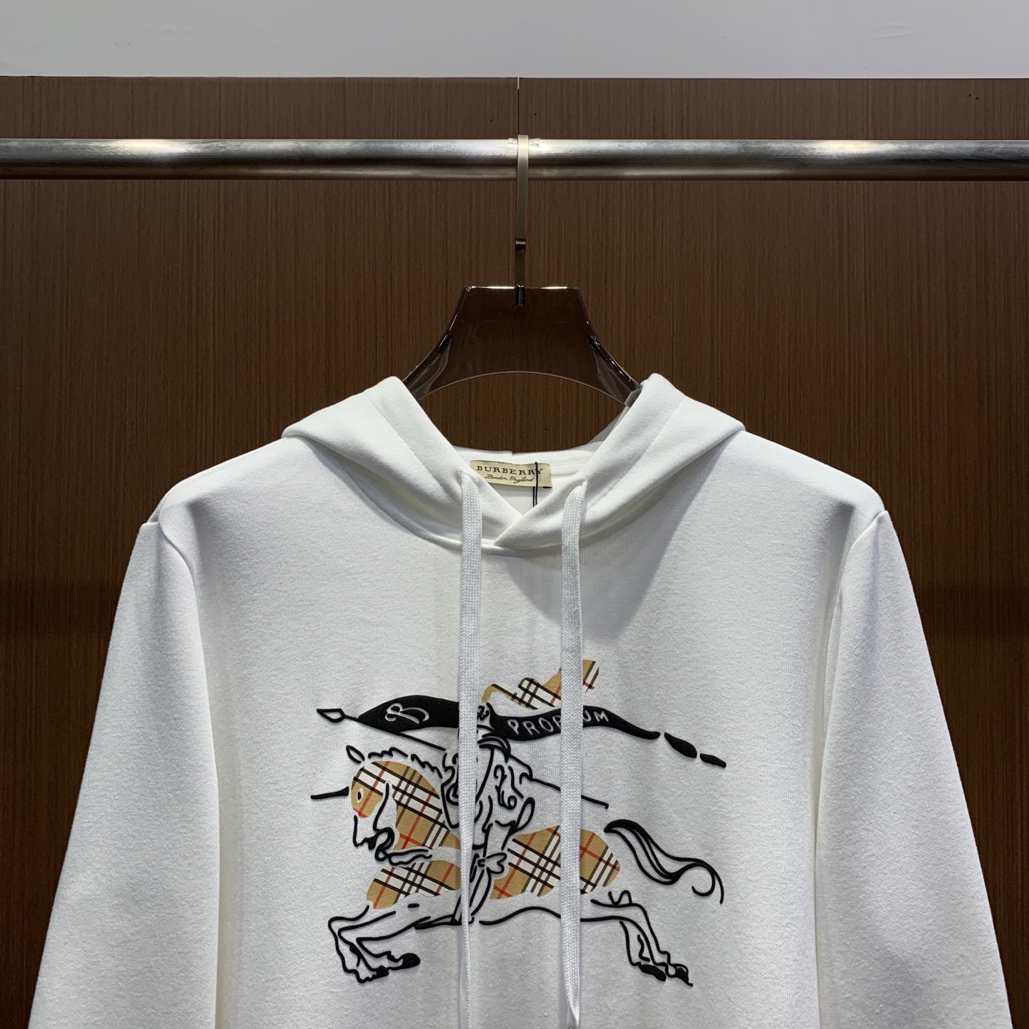 🌾巴宝莉25SS【新品】最新最顶级版本精美工艺连帽卫衣，最顶级的品质专柜原单套头衫，顶级制作工艺进口面料