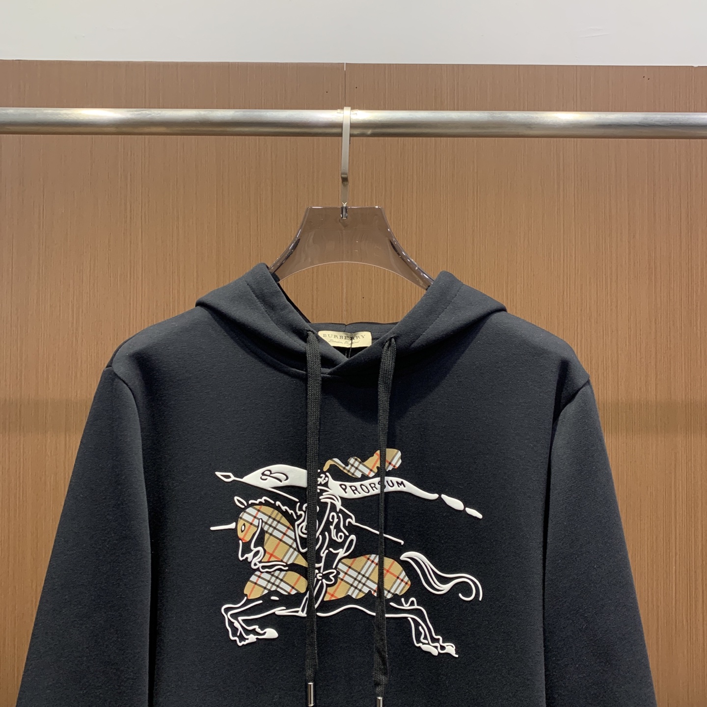 🌾巴宝莉25SS【新品】最新最顶级版本精美工艺连帽卫衣，最顶级的品质专柜原单套头衫，顶级制作工艺进口面料