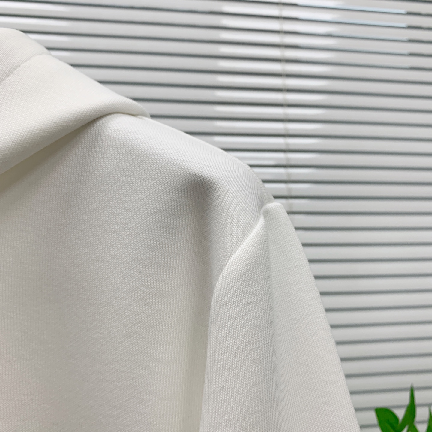 🌾LV25SS【新品】最新最顶级版本精美工艺连帽卫衣，最顶级的品质专柜原单套头衫，顶级制作工艺进口面料，