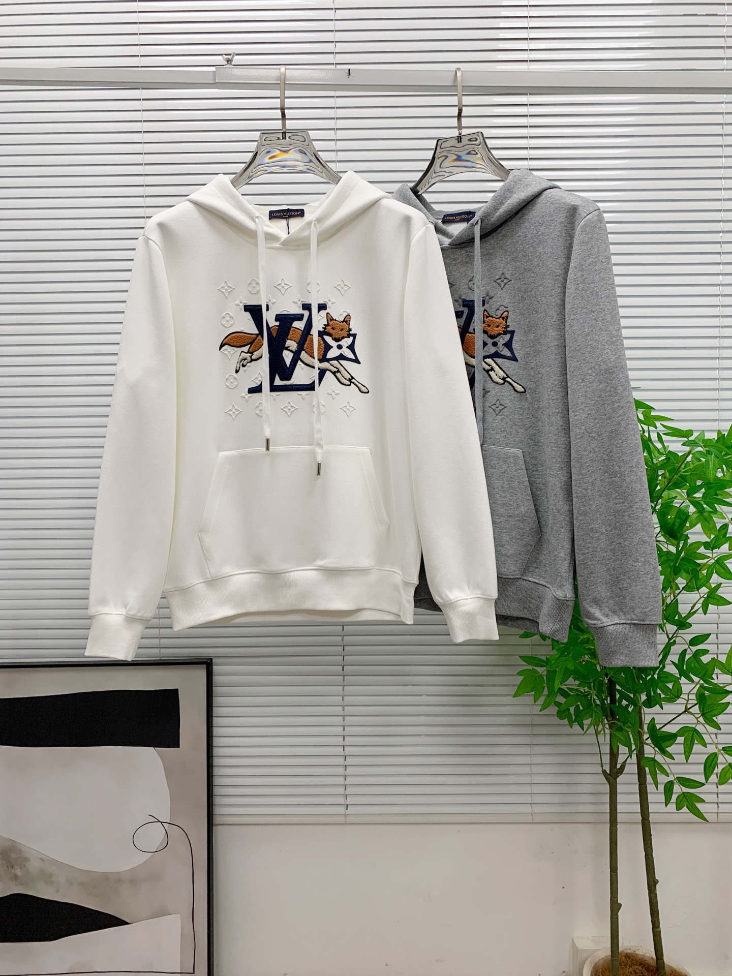 🌾LV 25SS【新品】最新最顶级版本精美工艺连帽卫衣，最顶级的品质专柜原单套头衫，顶级制作工艺进口面料