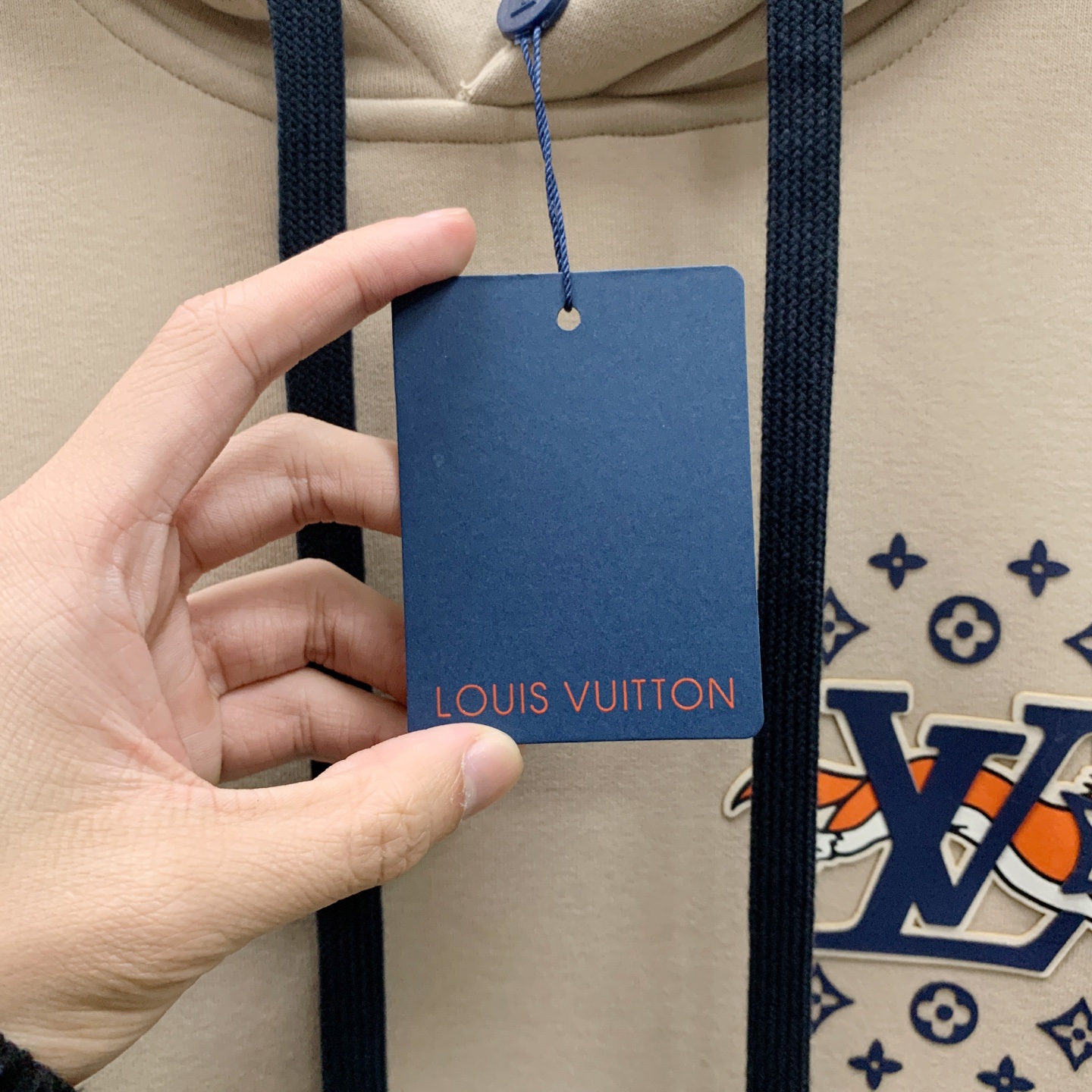 🌾LV 25SS【新品】最新最顶级版本精美工艺连帽卫衣，最顶级的品质专柜原单套头衫，顶级制作工艺进口面料