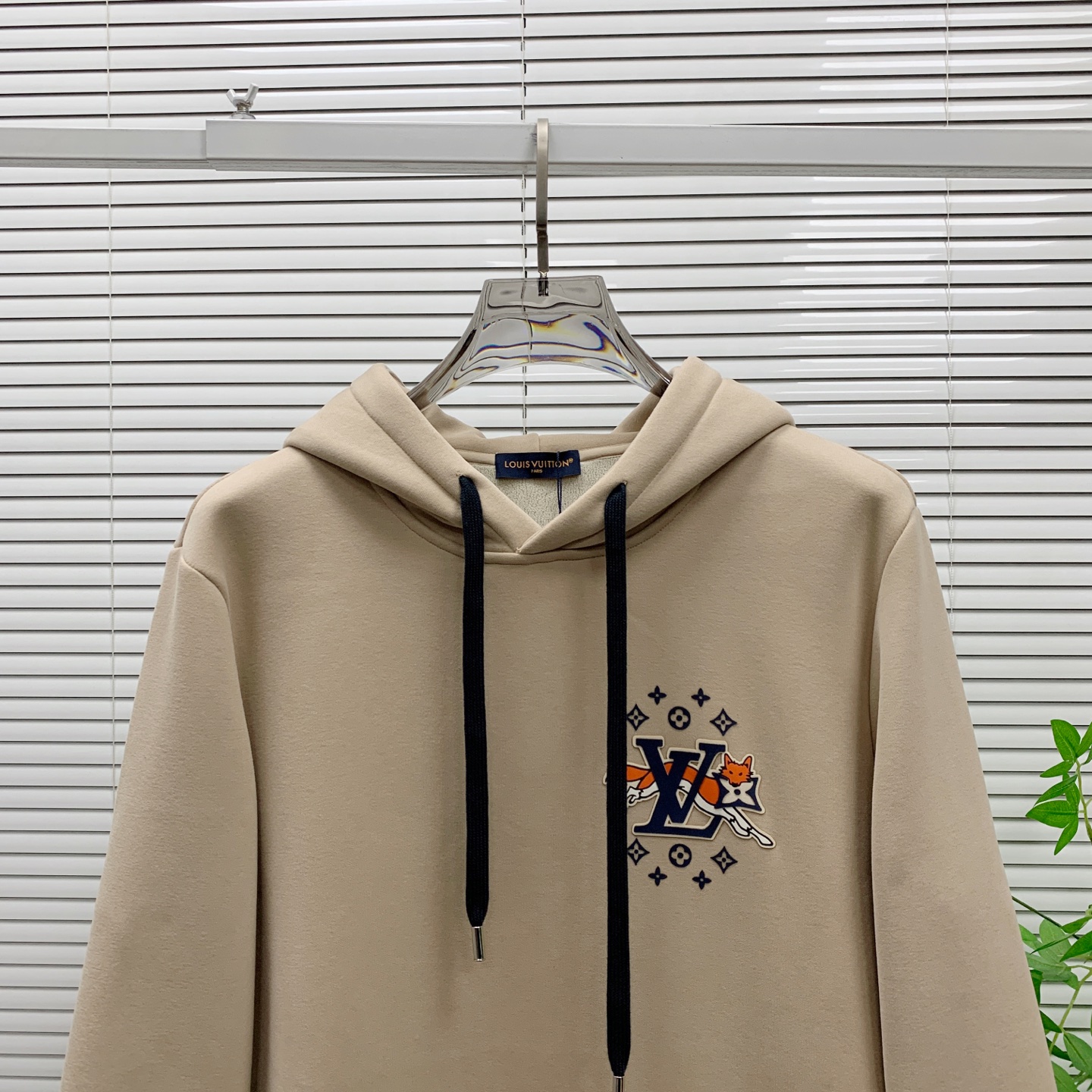 🌾LV 25SS【新品】最新最顶级版本精美工艺连帽卫衣，最顶级的品质专柜原单套头衫，顶级制作工艺进口面料
