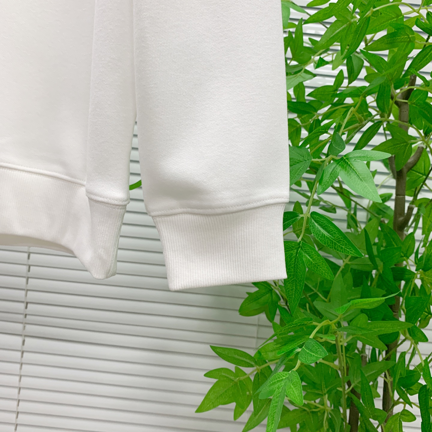 🌾罗意威25SS【新品】最新最顶级版本精美工艺圆领卫衣，最顶级的品质专柜原单套头衫，顶级制作工艺进口面料