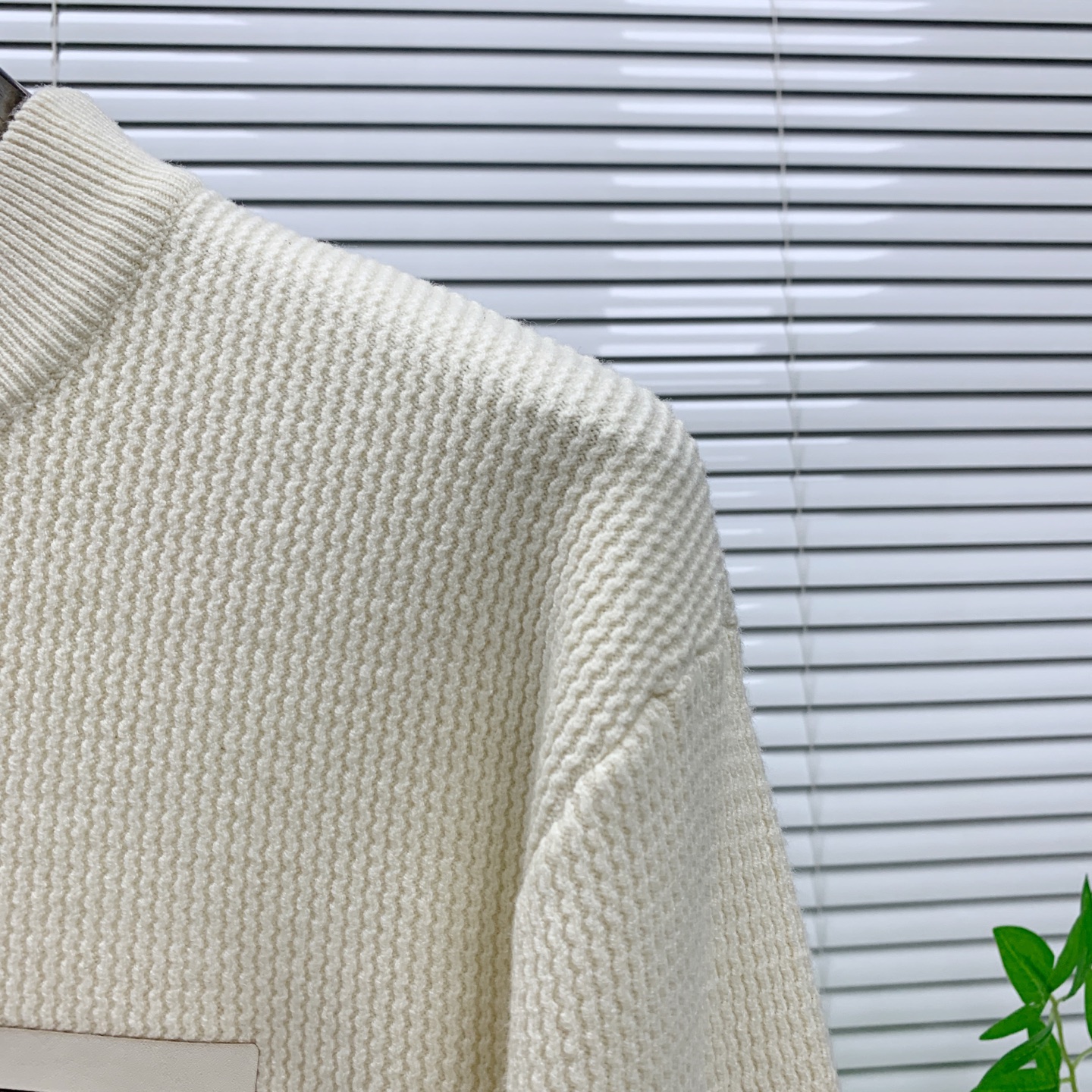 🌾 BV 25ss秋冬【新品】毛衣专供狠货，进口原版科技羊毛精纺！精细针织一体，色彩混织纯手工技艺呈现 