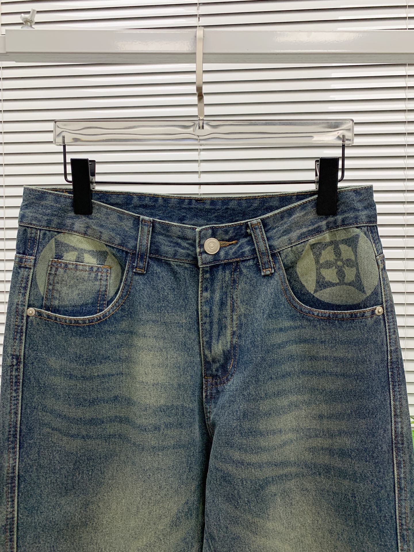 P LV【新品】高端独家发售 26SS四季款超燃炸街系列之最牛仔裤 独家隆重推出 原版定制高端品质面料 