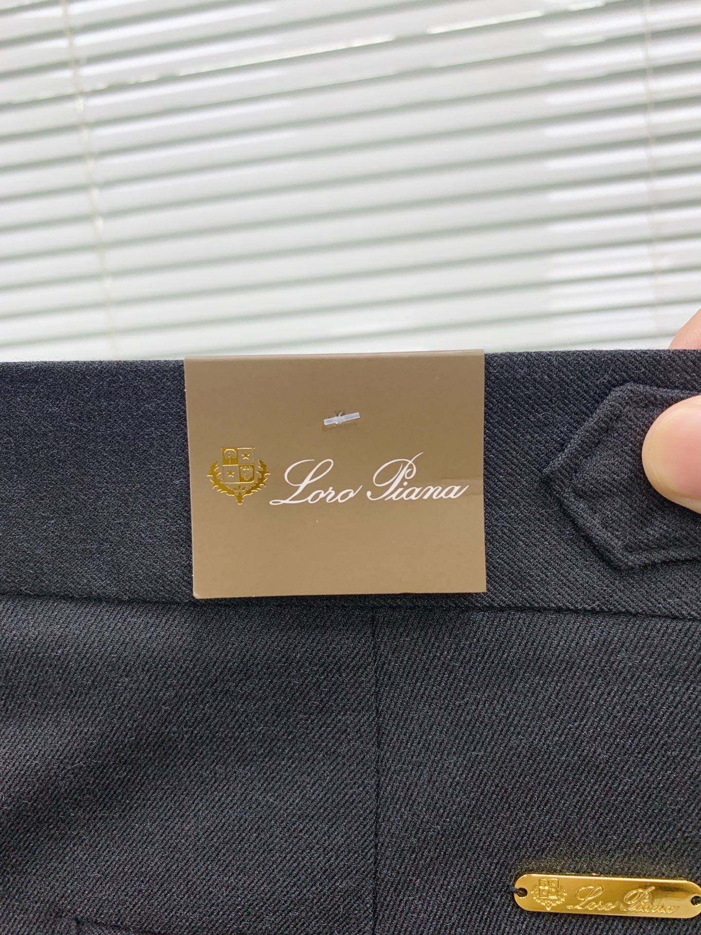 🔥L年新款正装休闲西裤🔥专柜热销款 品味与价值共享 颜色超级好看 身穿着非常舒适 低调不失奢华 穿出去非