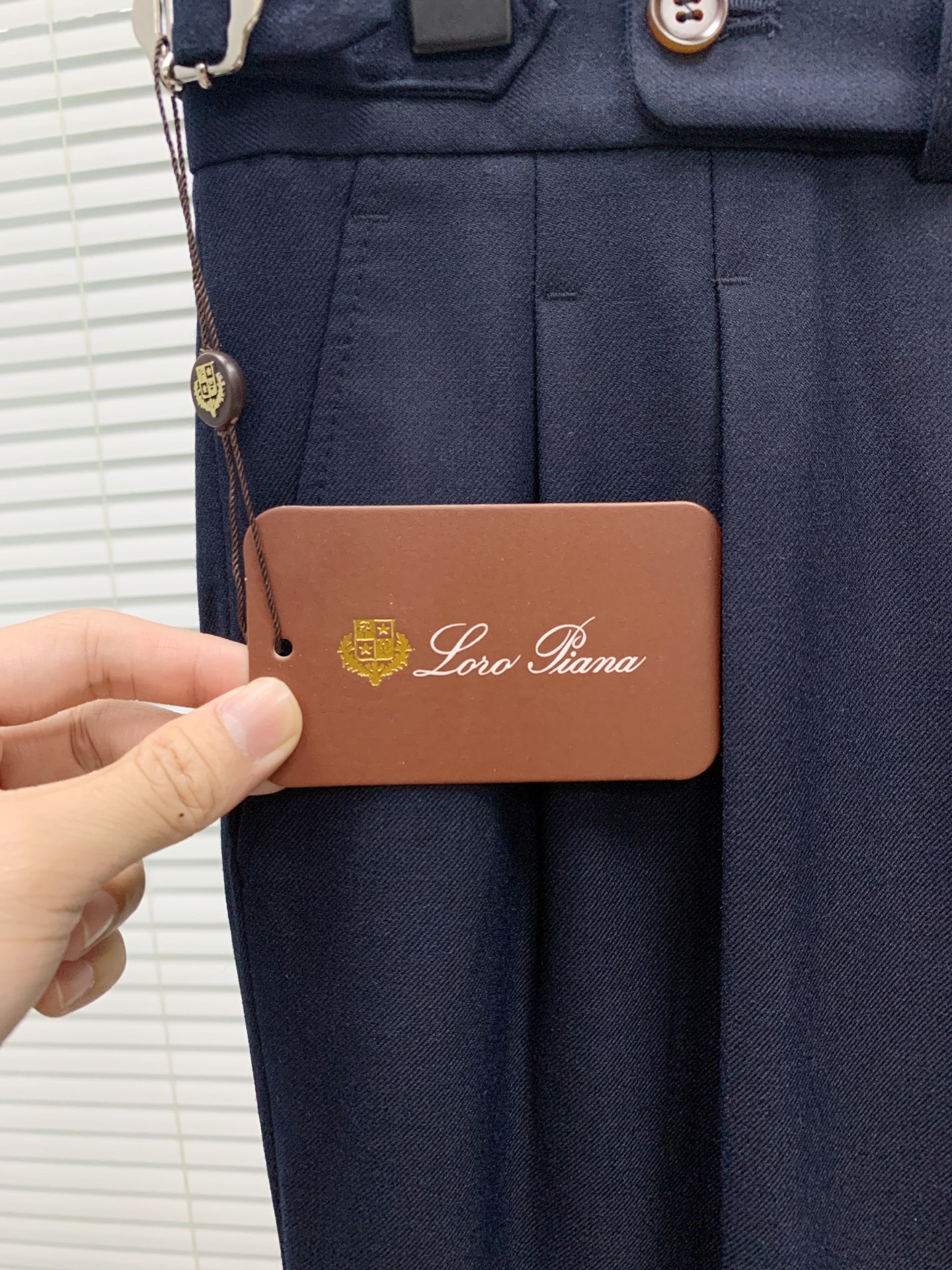 🔥L年新款正装休闲西裤🔥专柜热销款 品味与价值共享 颜色超级好看 身穿着非常舒适 低调不失奢华 穿出去非