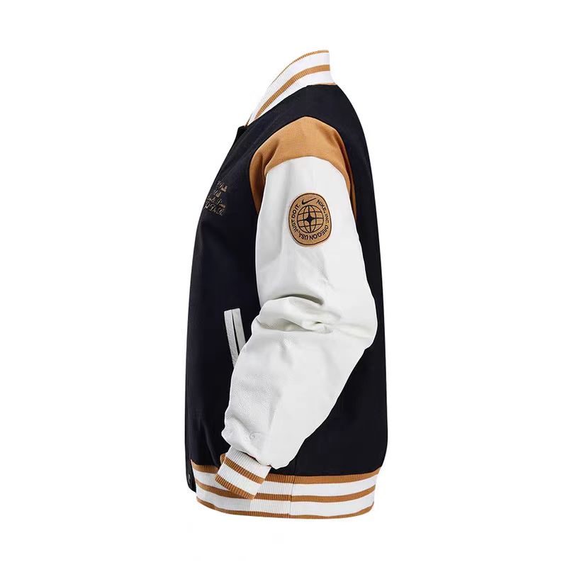 供货价:105💰『福建实体款』宝龙商城特别供应,高质量工艺细节拉满,原包装+原吊牌 🔥专柜质量 🔥 稳定货足 主推👉
【品牌】:  耐克
【款号】:  HQ-4748夹薄
【尺码】:  M-3XL，
【颜色】:  黑色，
【面料】:  呢子+皮，绣标，
专柜同款上市，本季主打，货源充足，放心主推，高端品质，即转即卖.