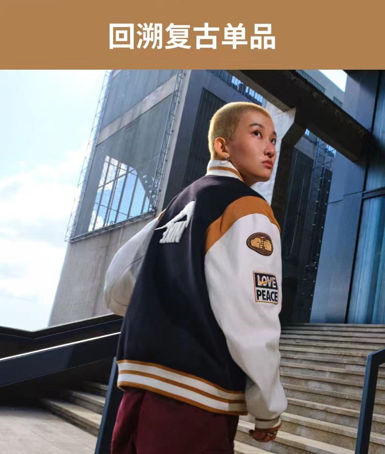 供货价:105💰『福建实体款』宝龙商城特别供应,高质量工艺细节拉满,原包装+原吊牌 🔥专柜质量 🔥 稳定货足 主推👉
【品牌】:  耐克
【款号】:  HQ-4748夹薄
【尺码】:  M-3XL，
【颜色】:  黑色，
【面料】:  呢子+皮，绣标，
专柜同款上市，本季主打，货源充足，放心主推，高端品质，即转即卖.