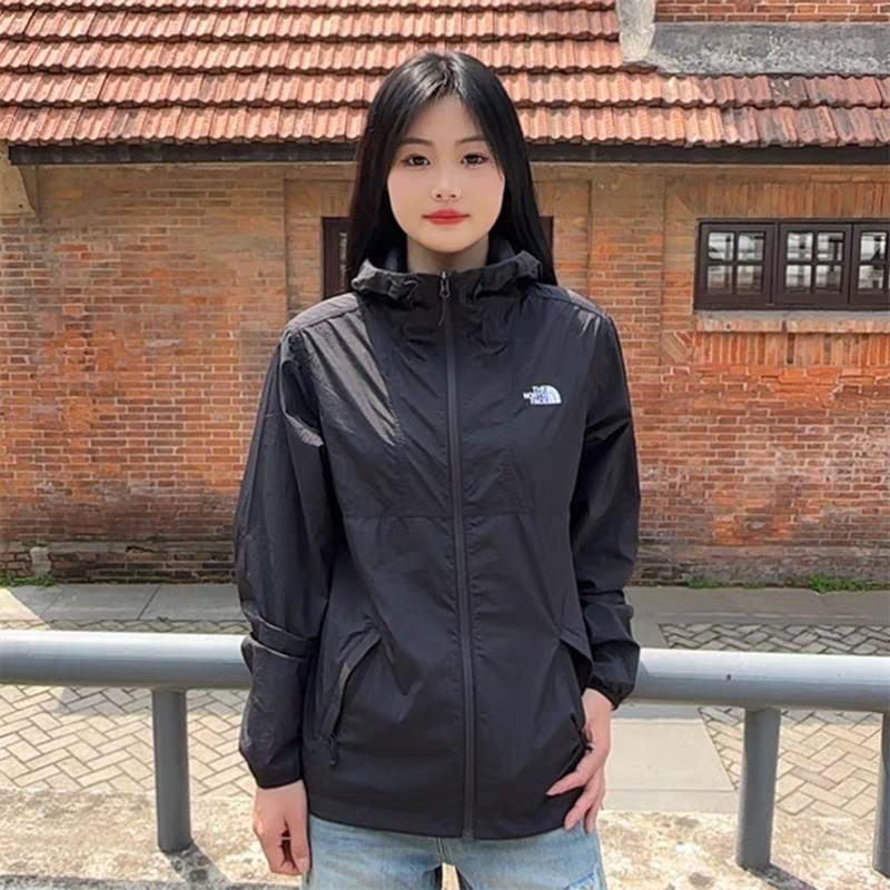 售价:80💰海南免税篇❇️市场最高版(专柜热销款,博主直销)代购品质
【品牌】:  北面
【款号】:  NFOA8EZ-Y21皮薄
【尺码】:  M-2XL
【颜色】:  黑色，灰色，绿色，咖啡色，
【面料】:  尼龙 ，绣标
即转即卖 ，做工精细无线头,休闲运动必备.市面最高品质！即转即卖.