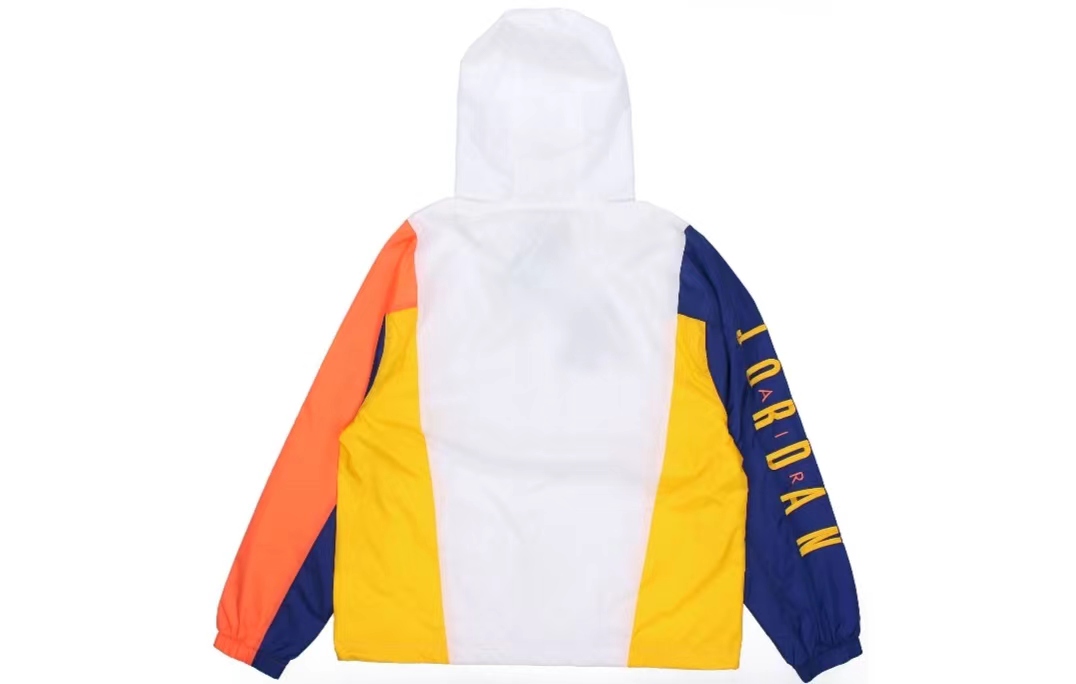 供货价:80💰『泉州贸易货』精选市场爆品,深秋必入款,原包装+原吊牌 🔥🔥专柜质量  🔥稳定货足 主推👉
【品牌】: 乔丹
【款号】: CV2241-100风薄
【尺码】: S-2XL
【颜色】: 黑色，白色，
【面料】:塔丝隆，绣标，
即转即卖 ，做工精细无线头,休闲运动必备.市面最高品质！即转即卖.