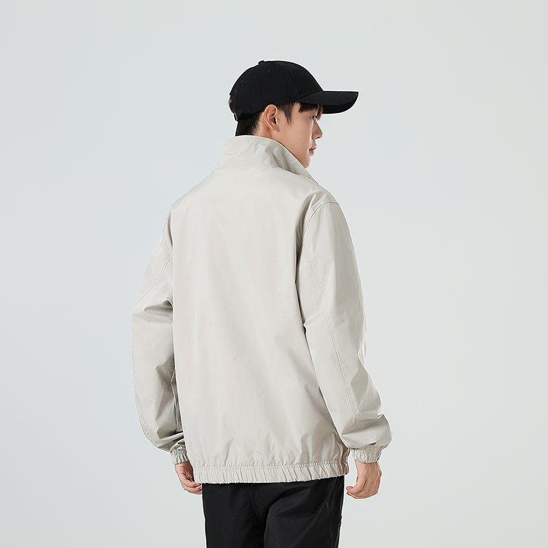 供货价:80💰『泉州贸易货』精选市场爆品,深秋必入款,原包装+原吊牌 🔥🔥专柜质量  🔥稳定货足 主推👉
【品牌】:  阿迪达斯
【款号】:  JD6668风薄
【尺码】:  S-3XL
【颜色】:  黑色，绿色，米白色，
【面料】:  塔丝隆，绣标，
即转即卖 ，做工精细无线头,休闲运动必备.市面最高品质！ 即转即卖.