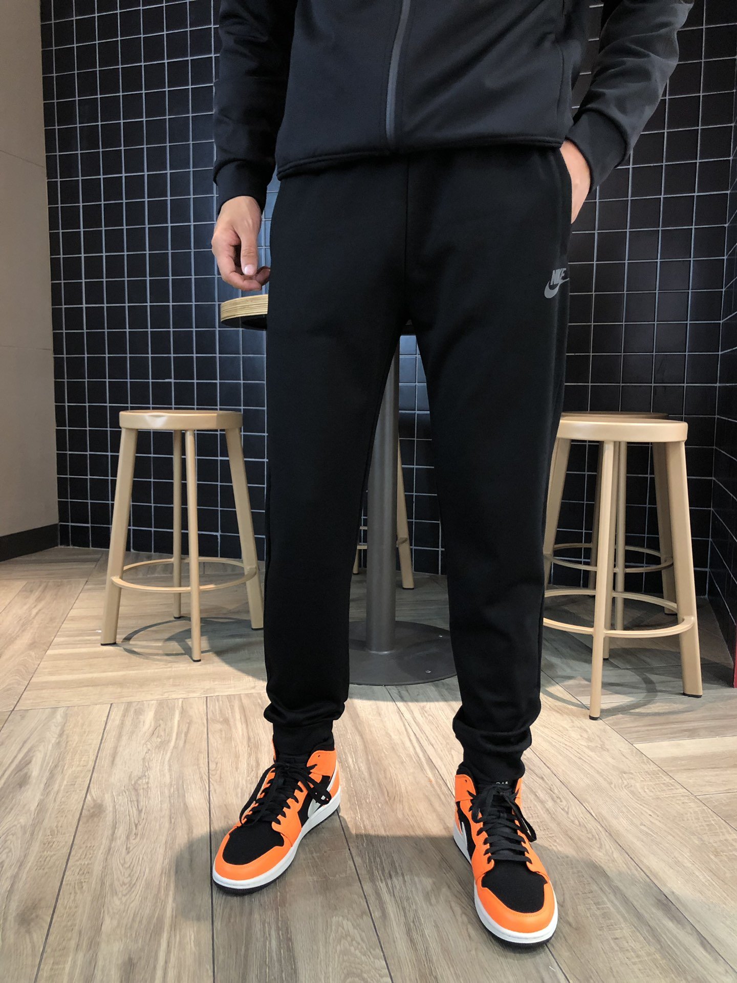 _drn9sB1Lx_iN9W-Lz6vH1S6GO4F7EsVvM9yoEjg