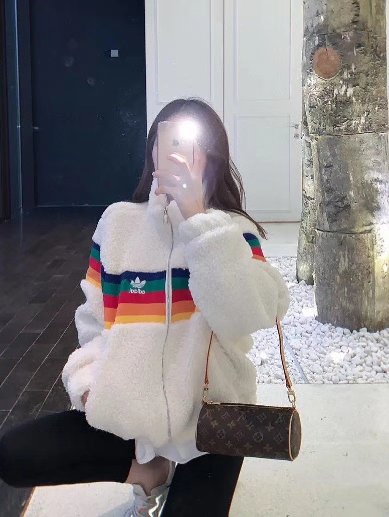 _dfU9sZg90SLan1tyY4-0MYTv_K8zOv7oo4Y2iBw