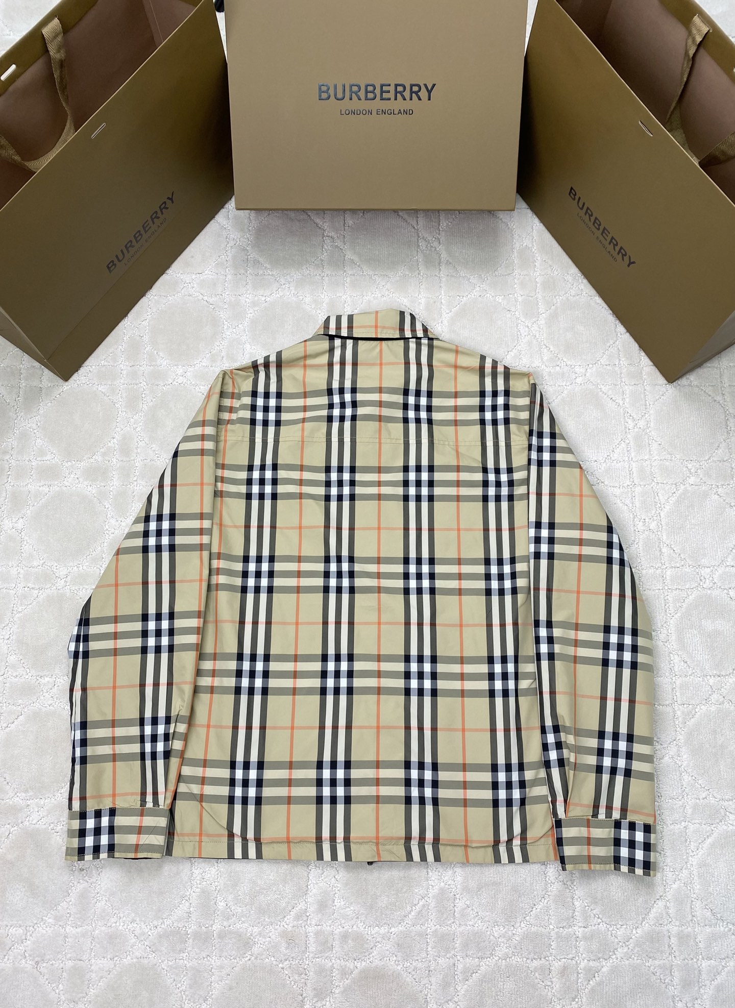 博柏利 Burberry 高级成衣风衣外套及大衣服饰 #9BD2F959 5