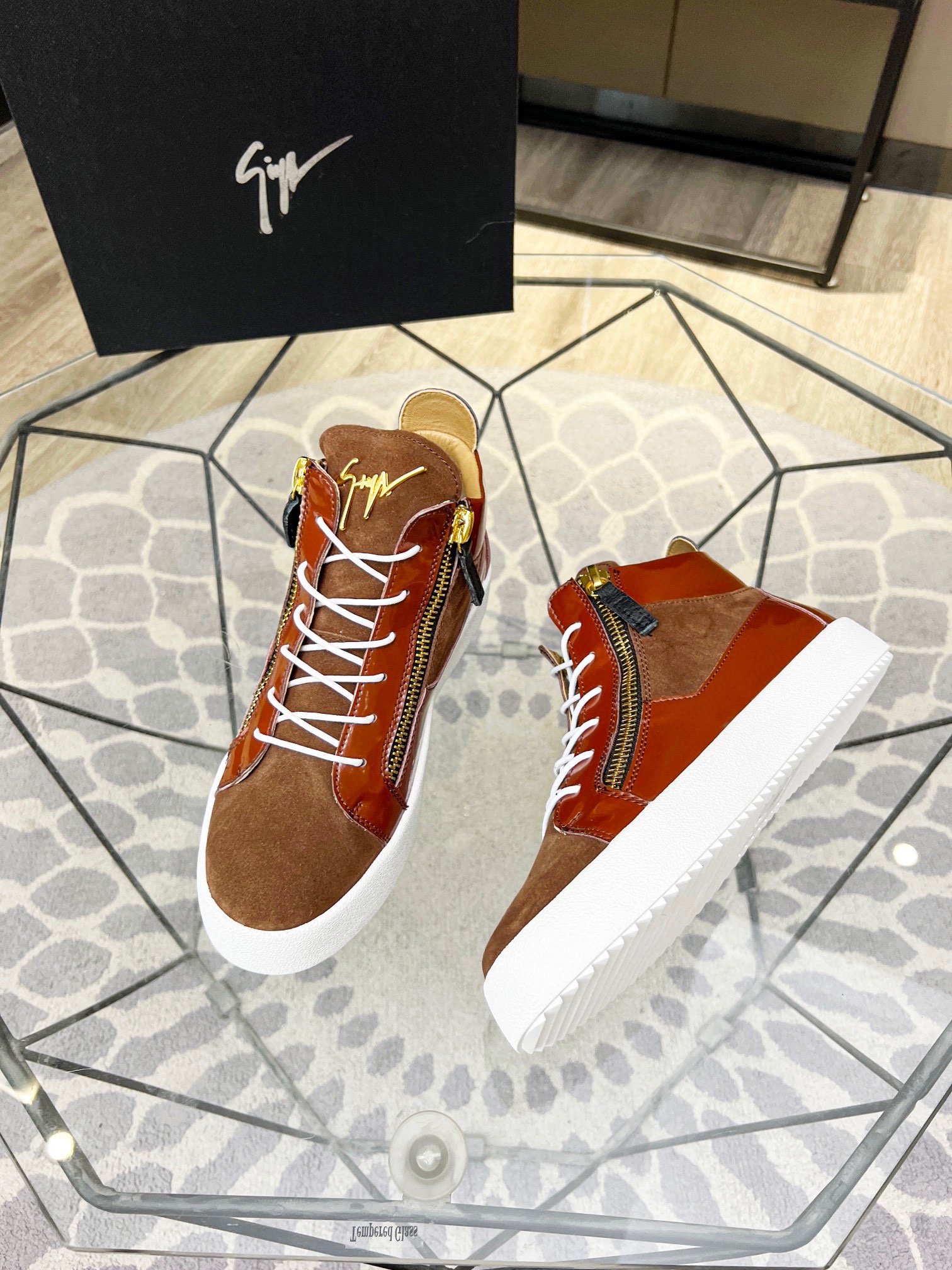 、，（）1:1（1:1）Giuseppe Zanotti1:1，． ¡Giuseppe Zanotti, de moda y único, zapatos de los hombres casuale