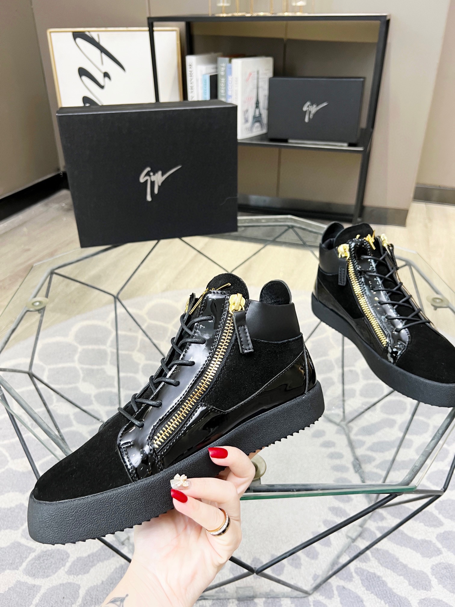 、，（）1:1（1:1）Giuseppe Zanotti1:1，． ¡Giuseppe Zanotti, de moda y único, zapatos de los hombres casuale