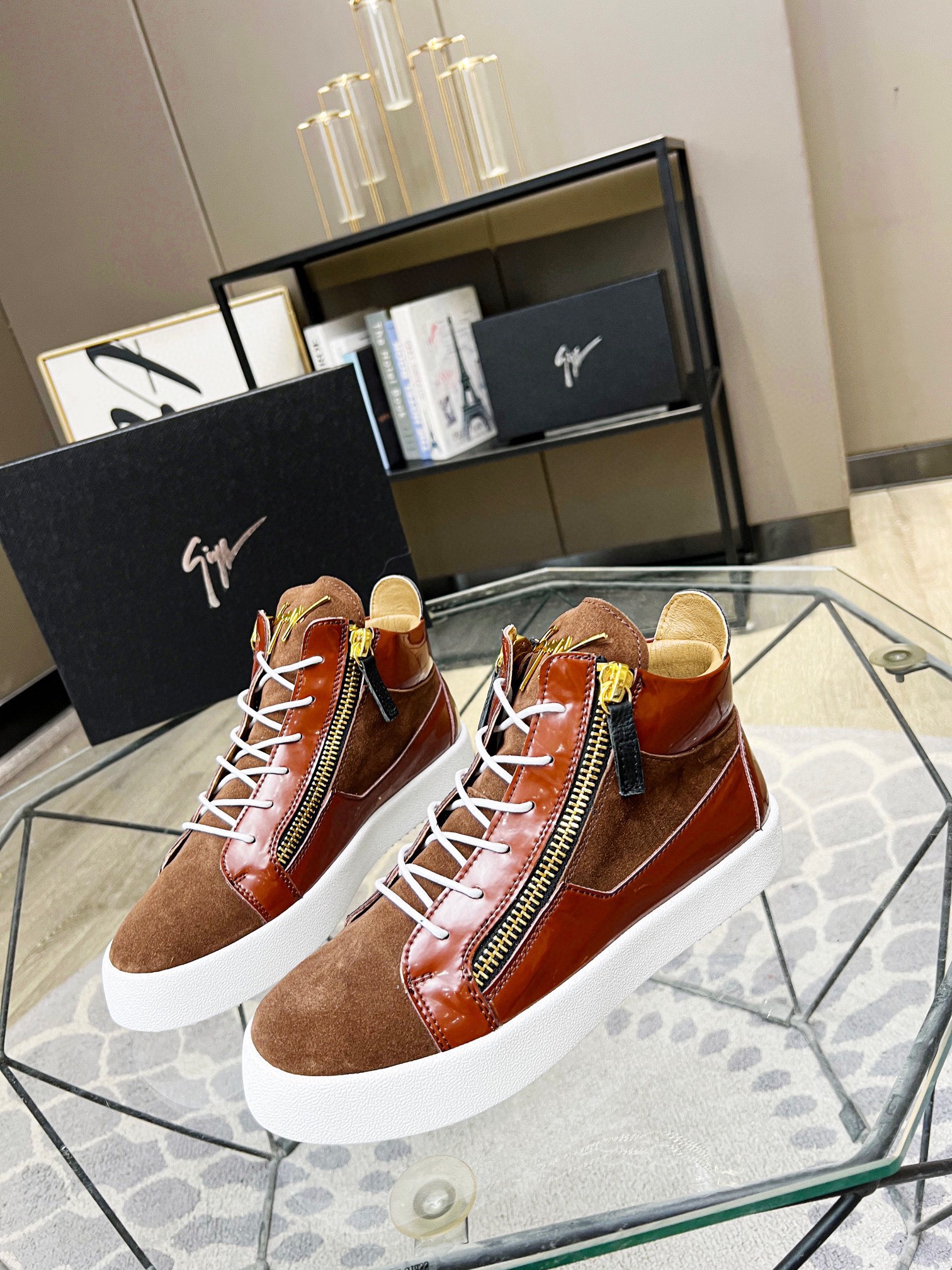 、，（）1:1（1:1）Giuseppe Zanotti1:1，． ¡Giuseppe Zanotti, de moda y único, zapatos de los hombres casuale