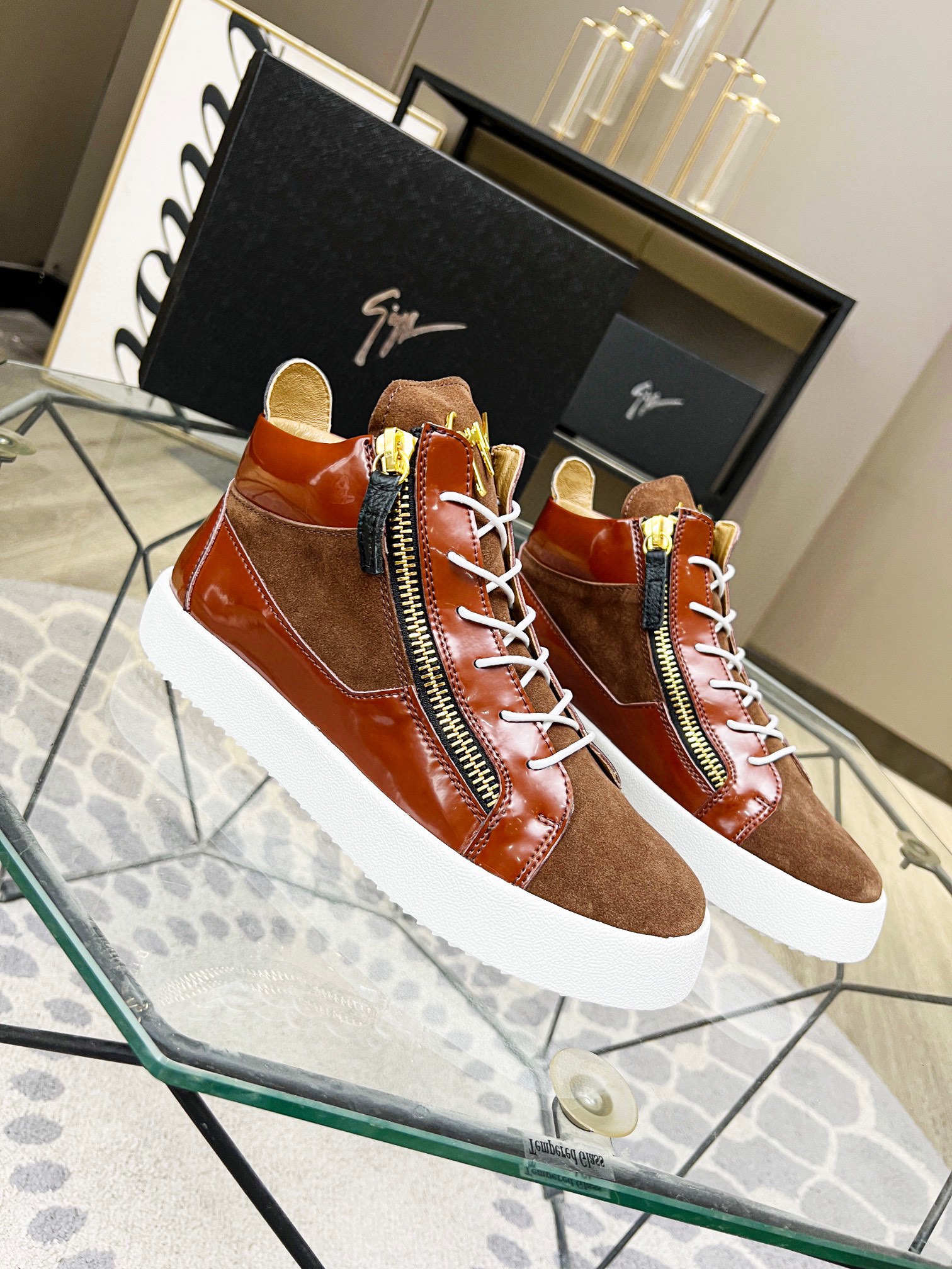 、，（）1:1（1:1）Giuseppe Zanotti1:1，． ¡Giuseppe Zanotti, de moda y único, zapatos de los hombres casuale