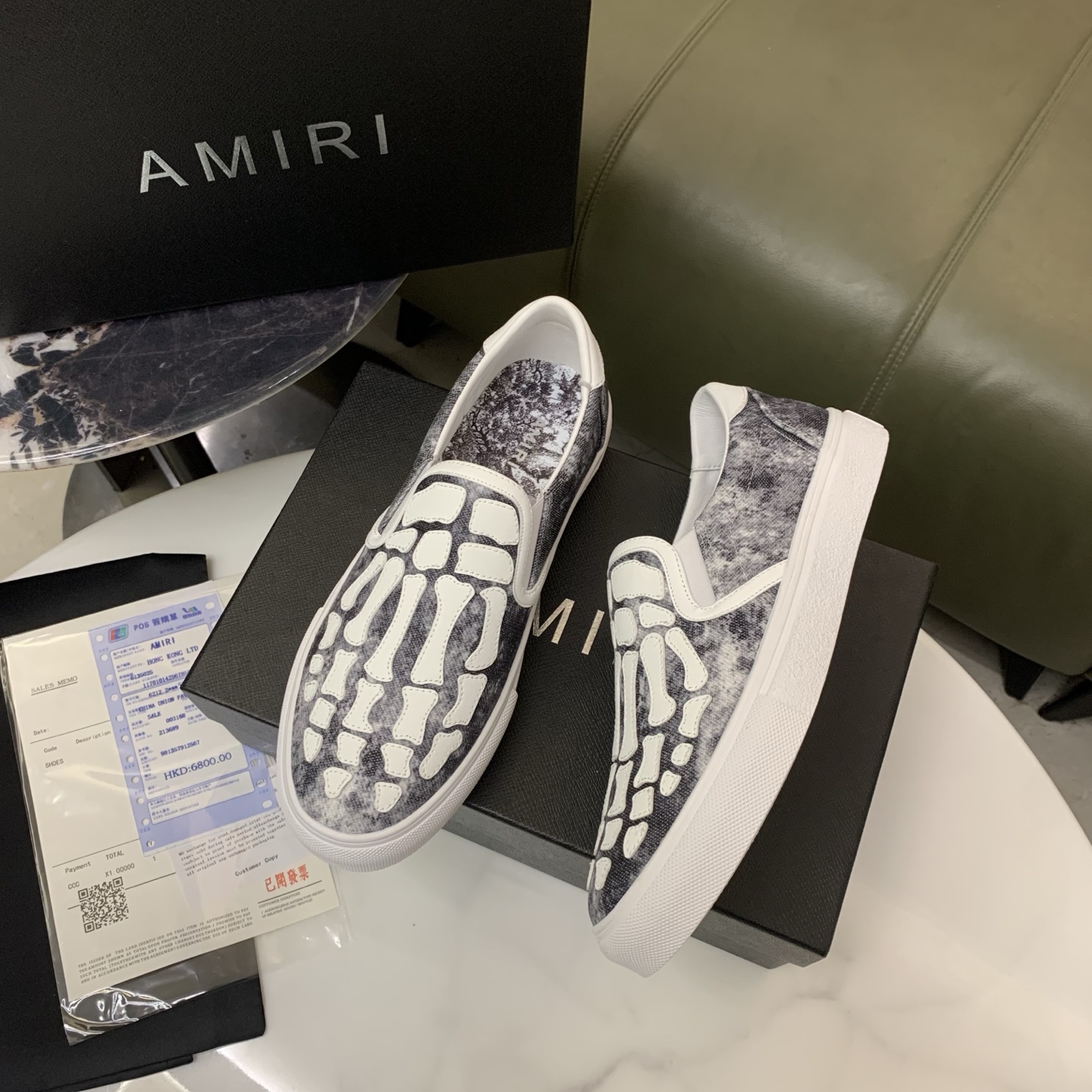 AMIRI Men's Bone Design Leather Slip-On Loafers, Stylish and Comfortable 5 i1744094715553 653 0 3