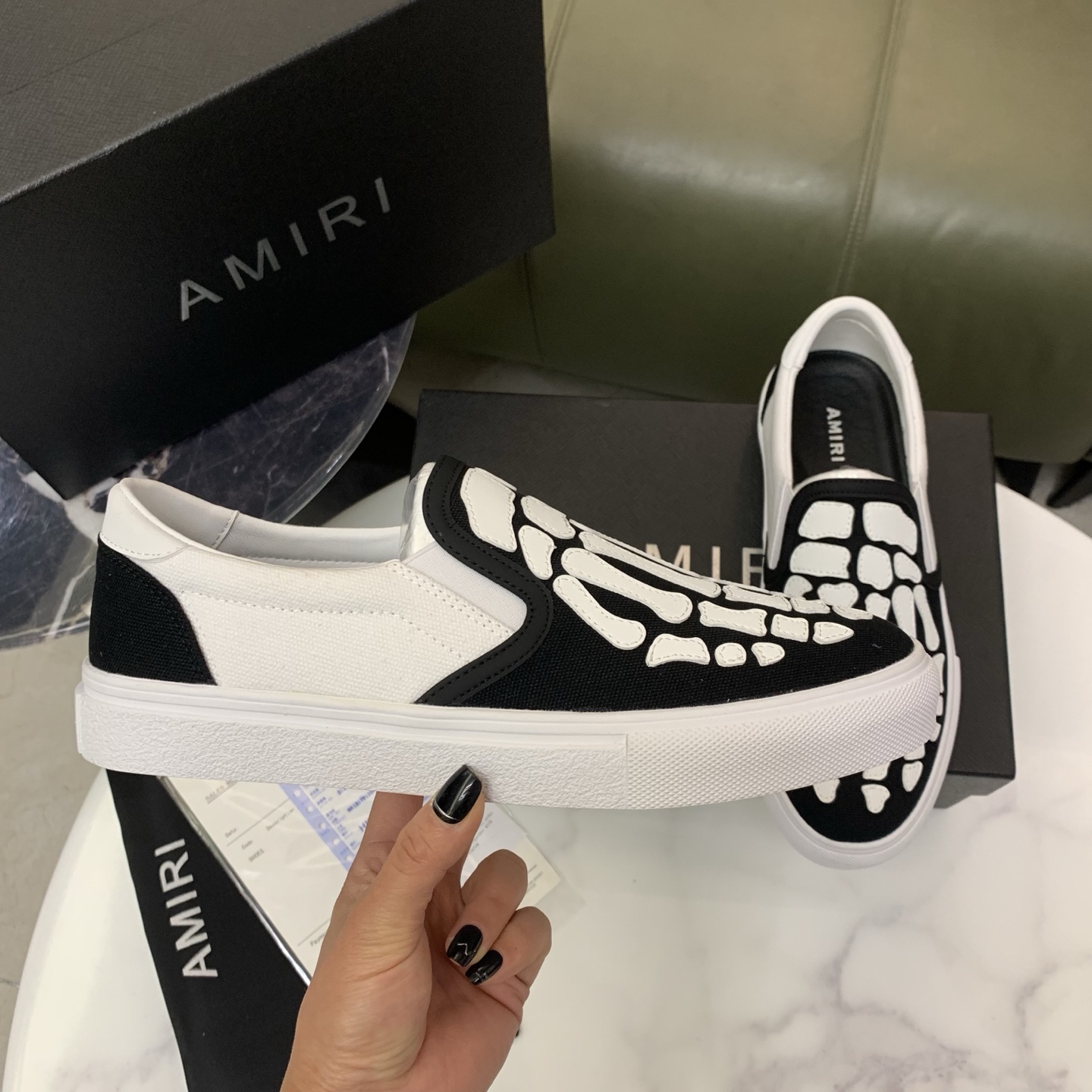 AMIRI Men's Bone Design Leather Slip-On Loafers, Fashionable and Breathable 8 i1744095043395 451 0 6