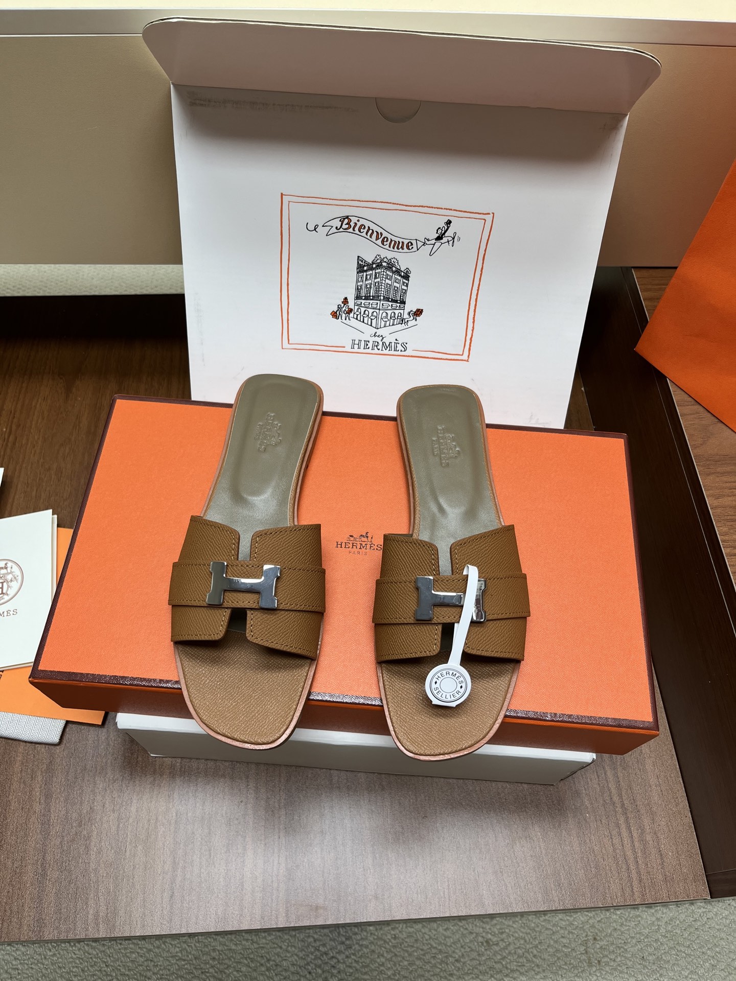 Hermes Slides