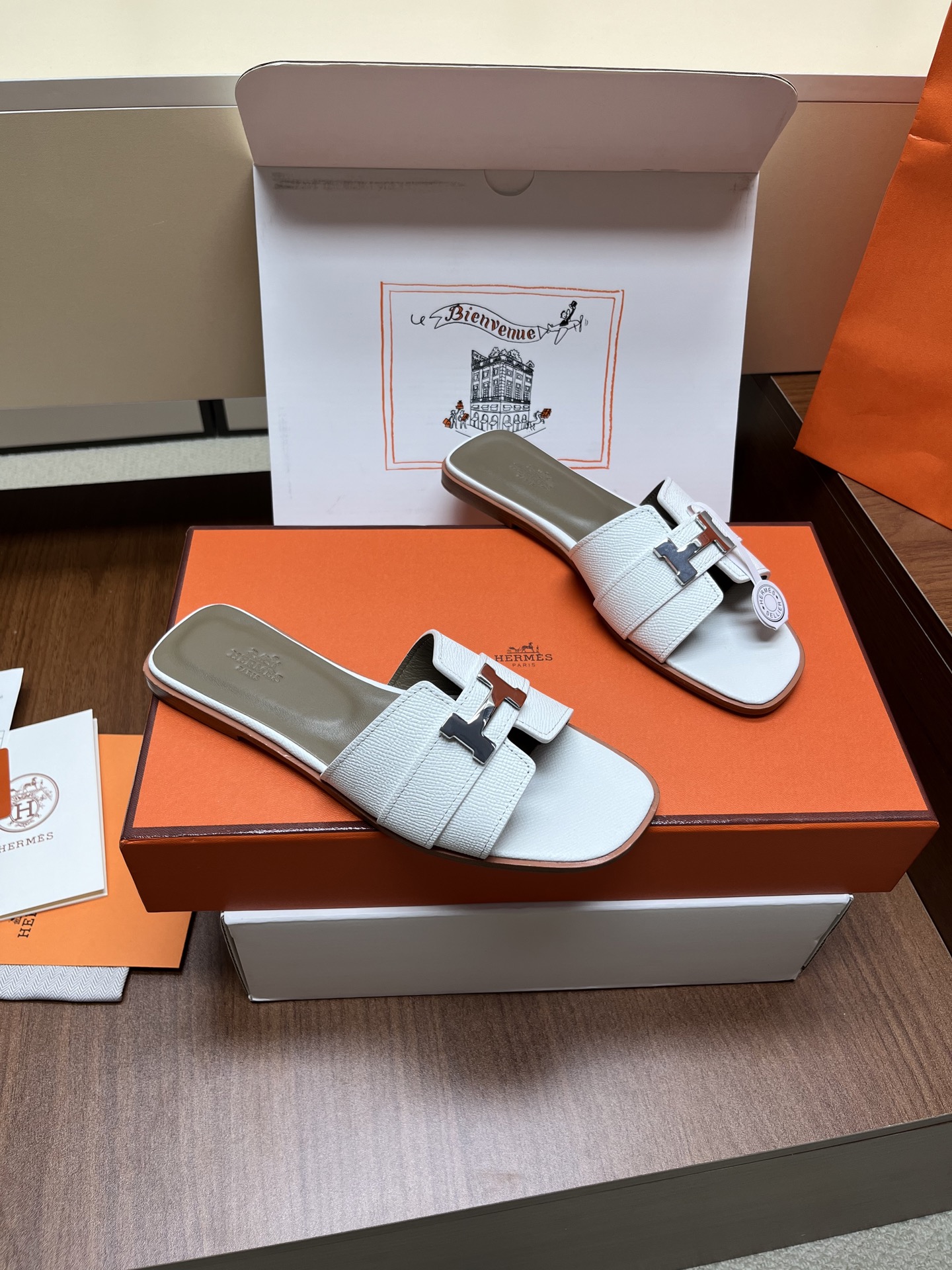 Hermes Slides
