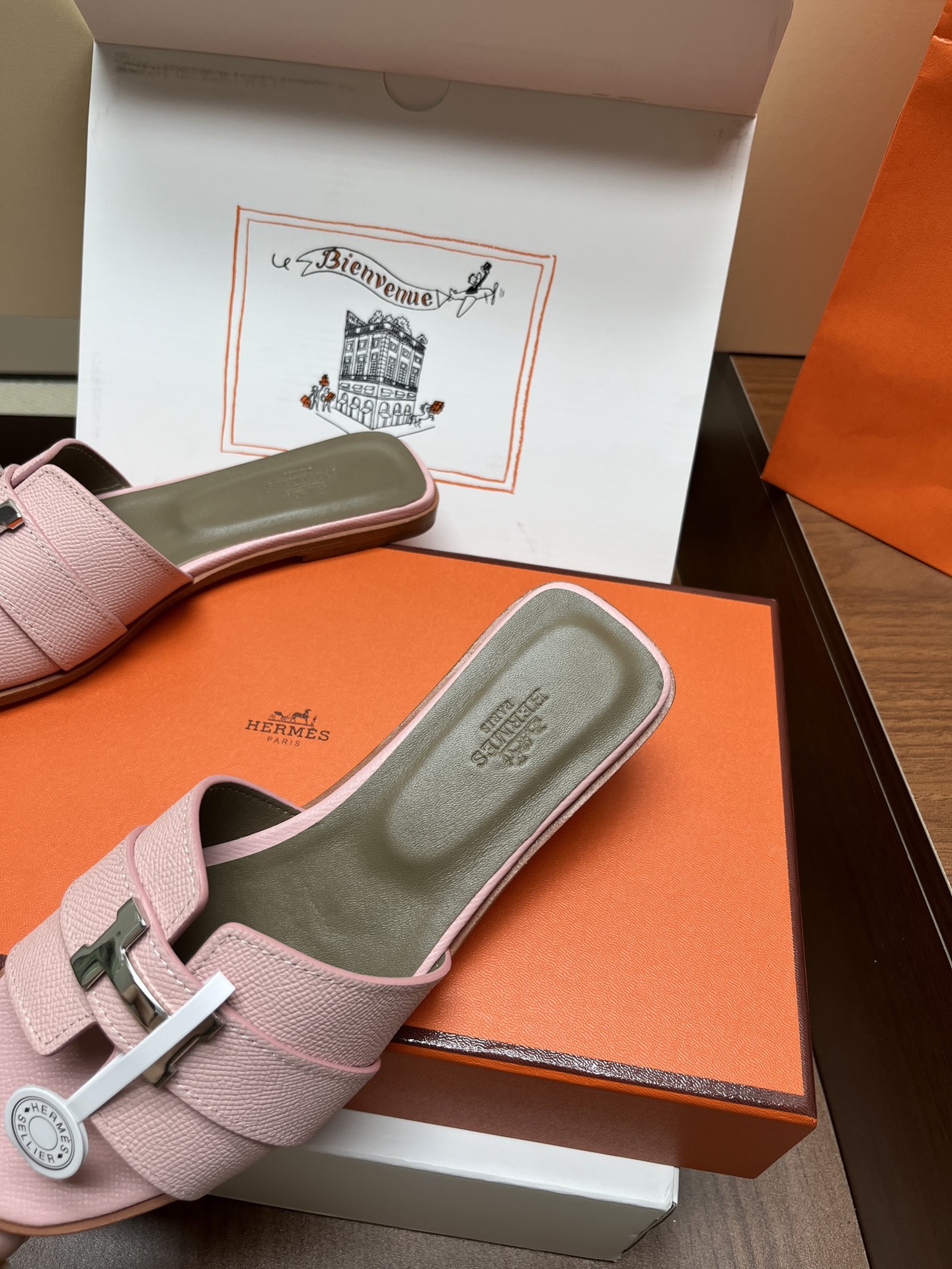 Hermes Slides