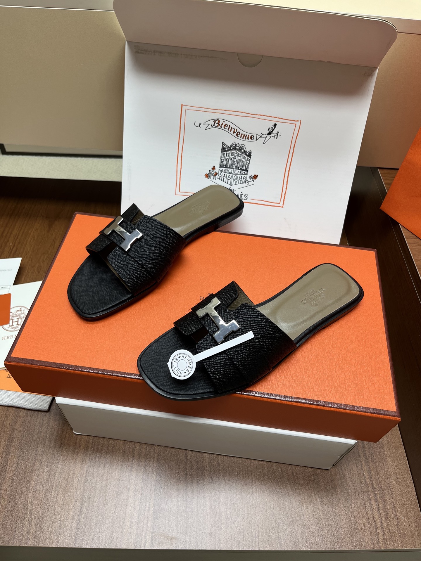 Hermes Slides