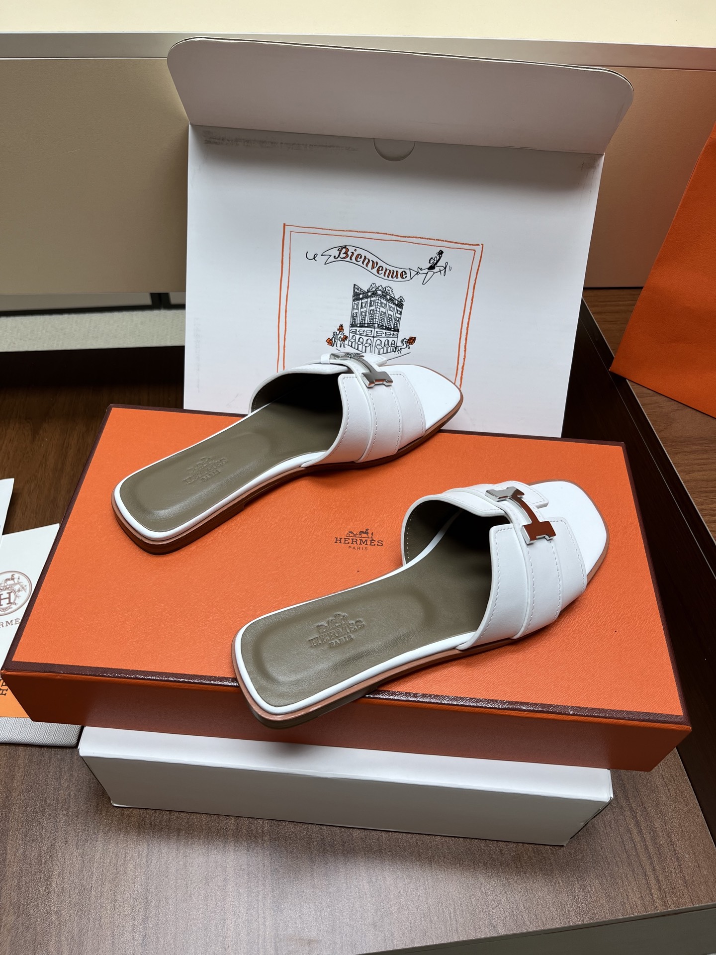 Hermes Slides