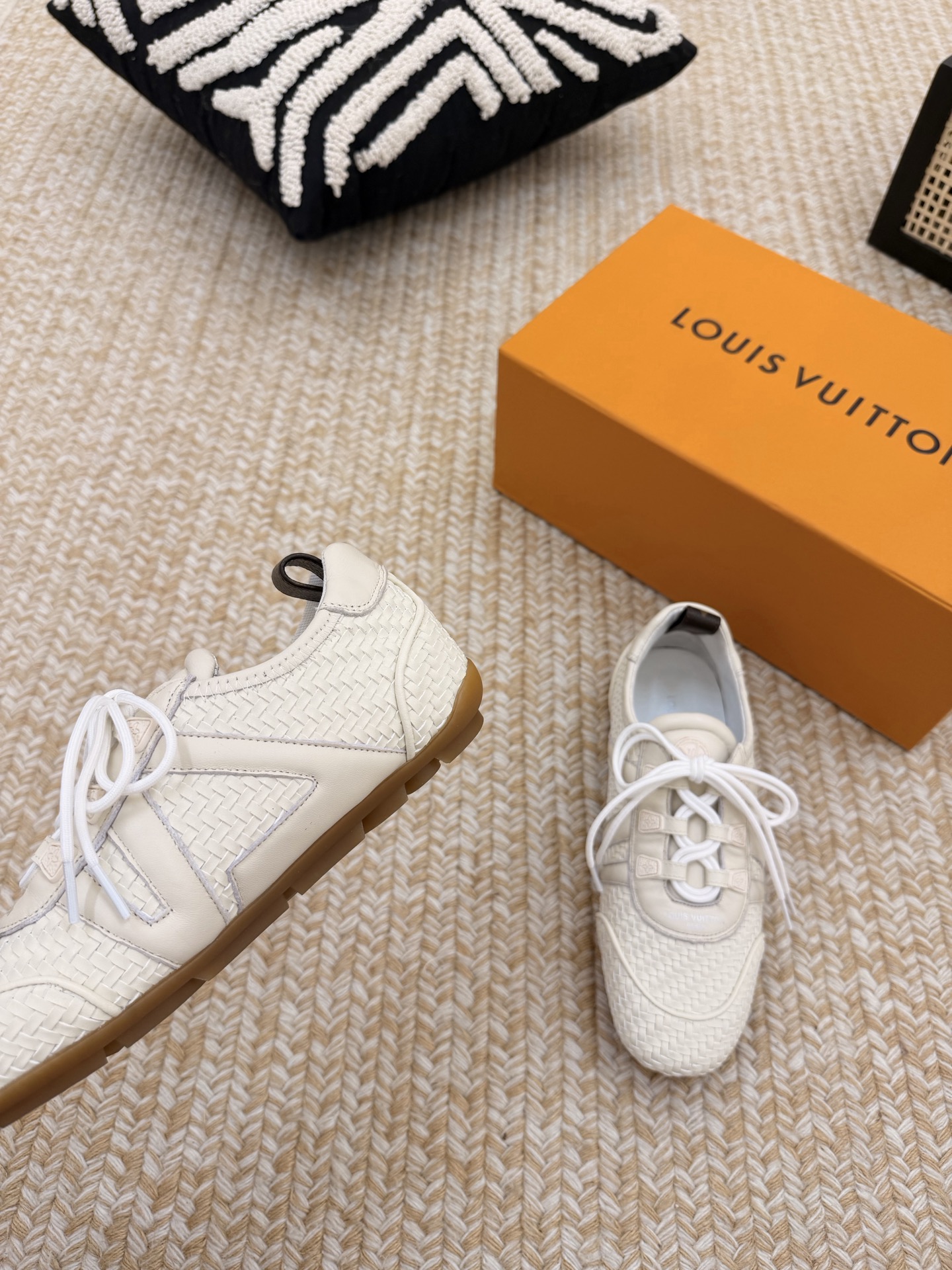 Louis Vuitton Sneakers