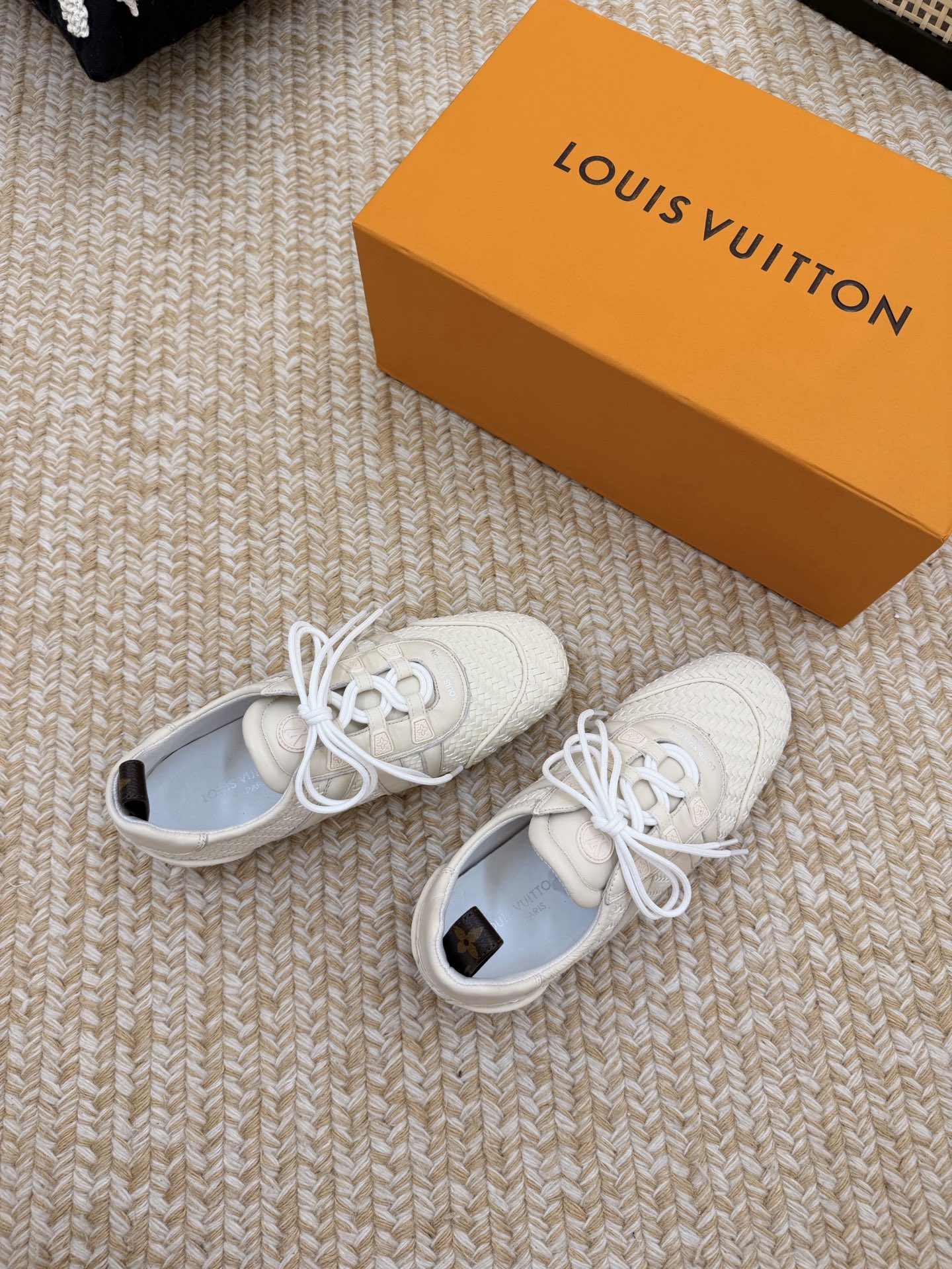 Louis Vuitton Sneakers