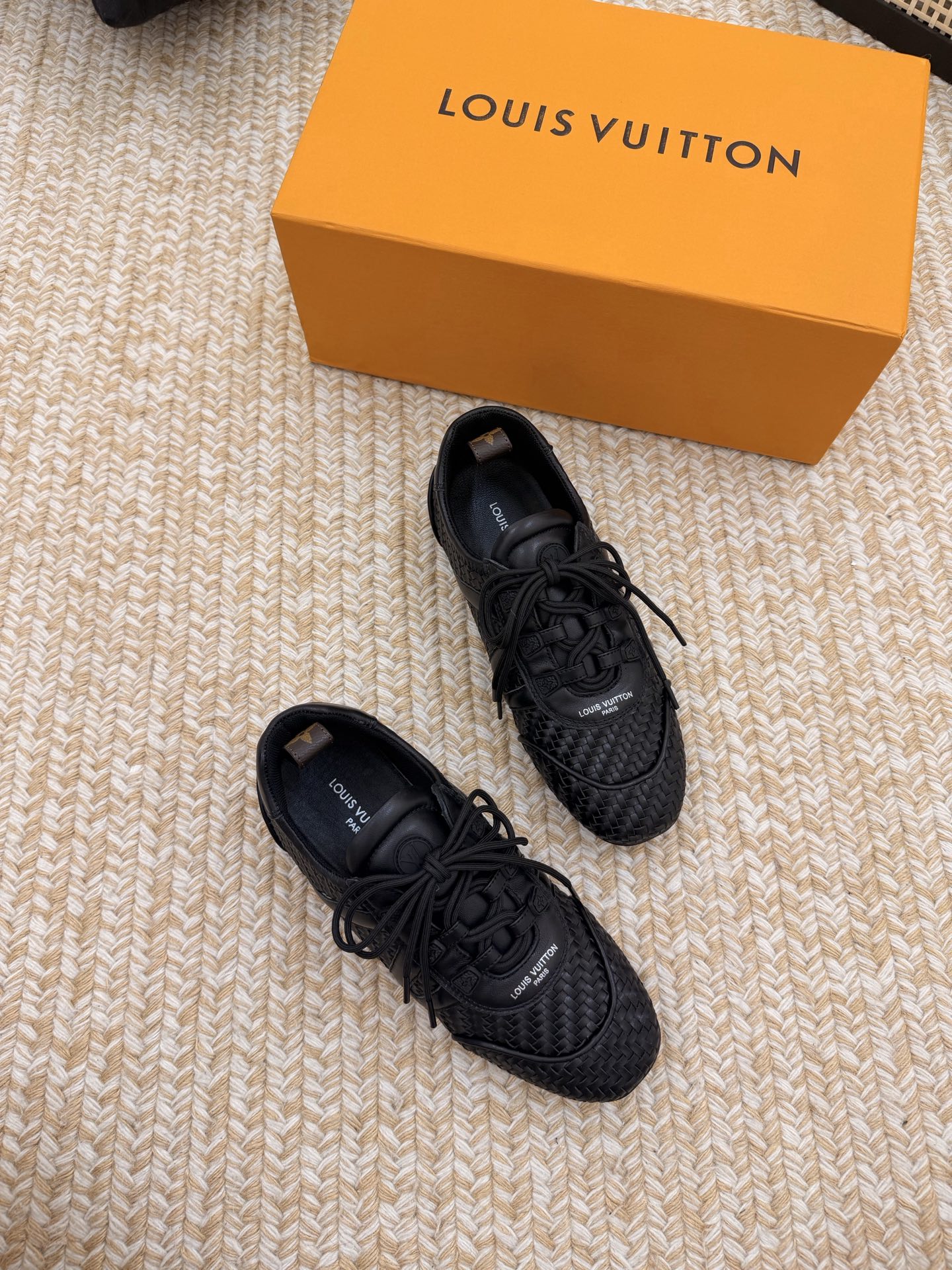 Louis Vuitton Sneakers