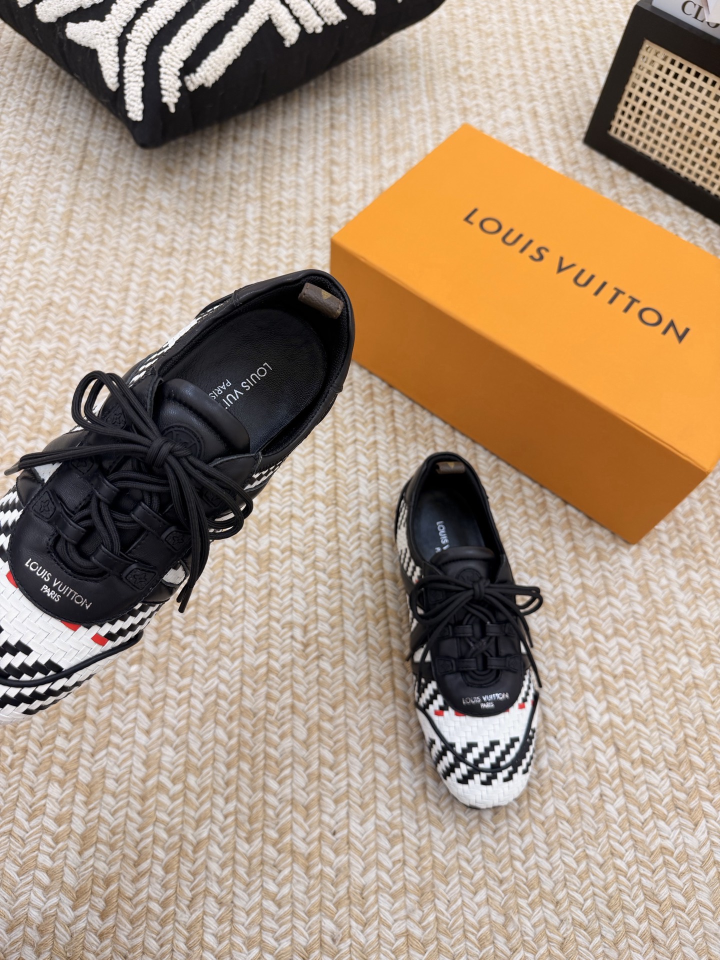 Louis Vuitton Sneakers