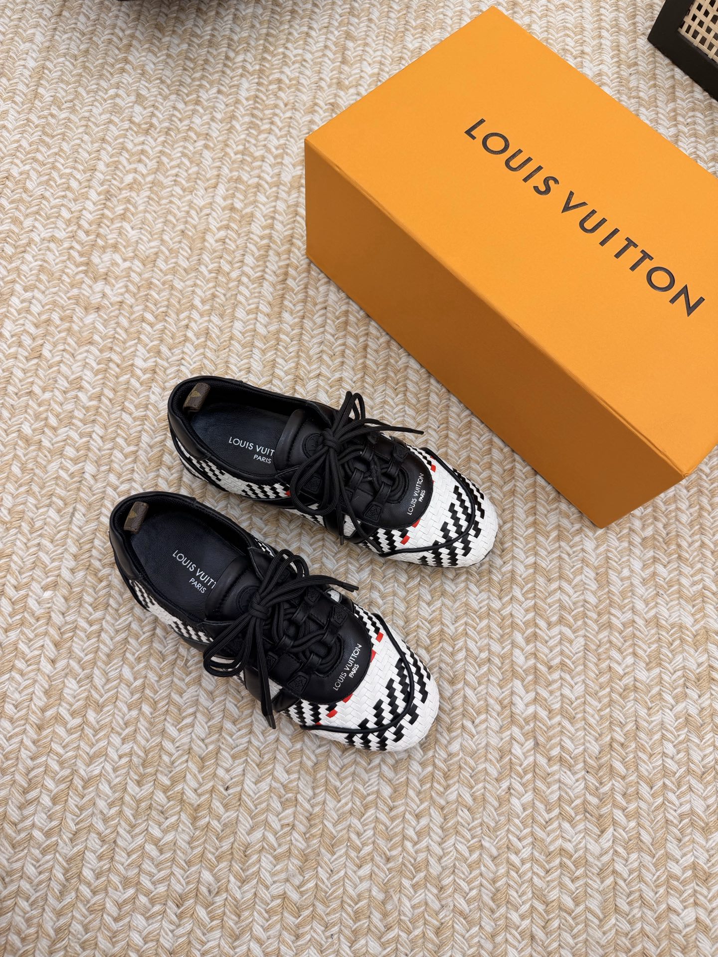 Louis Vuitton Sneakers