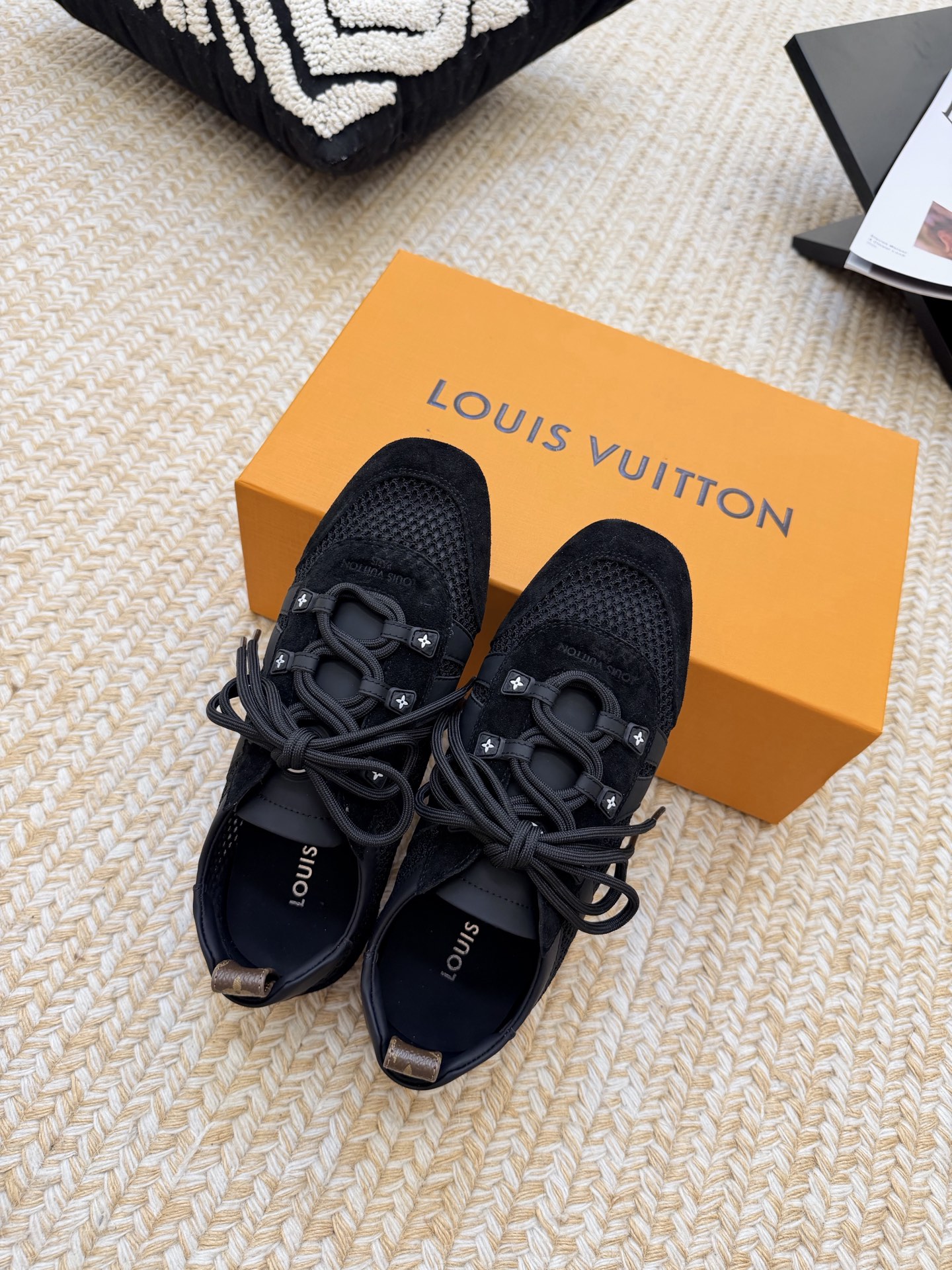 Louis Vuitton Sneakers