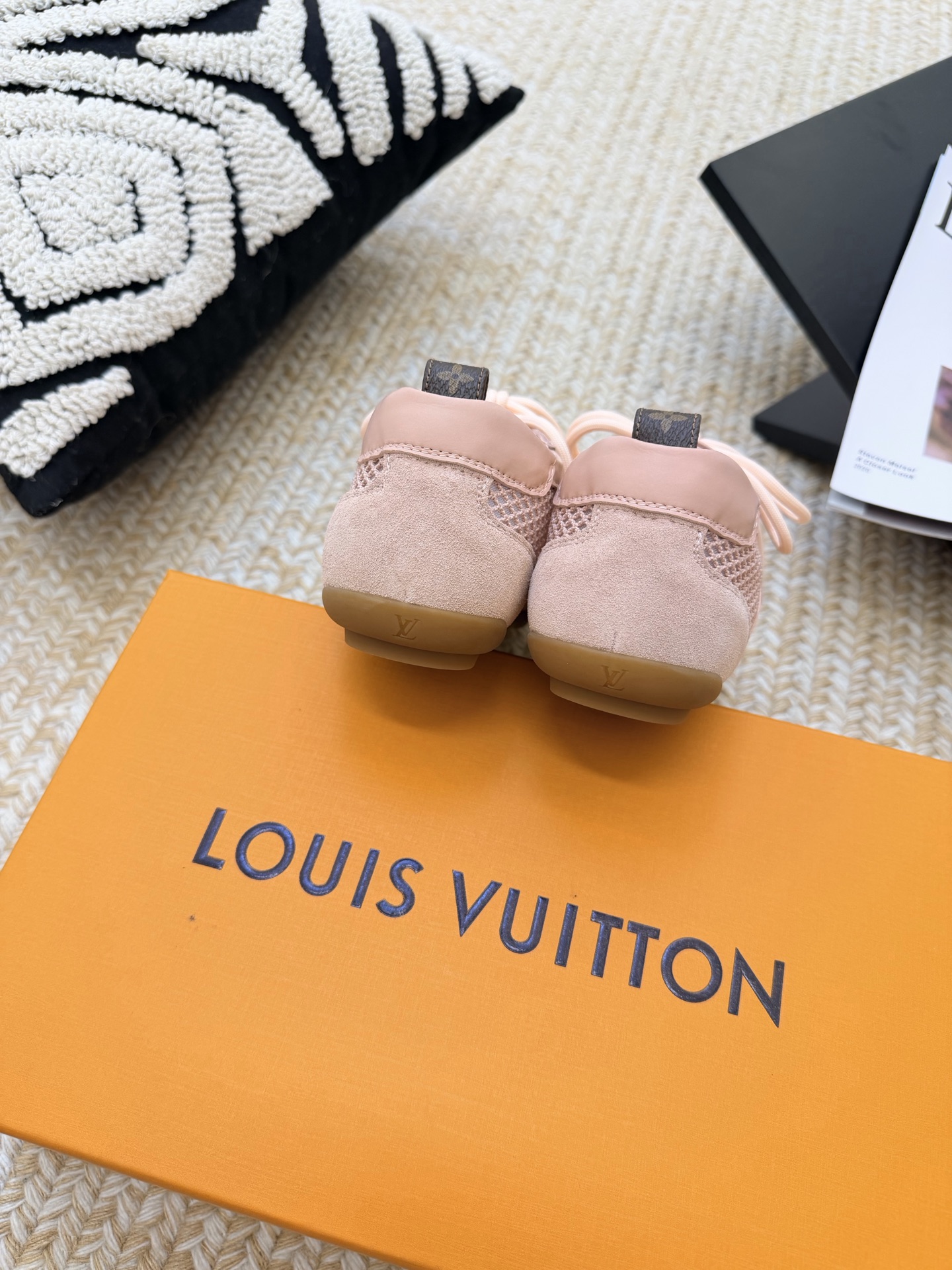 Louis Vuitton Sneakers