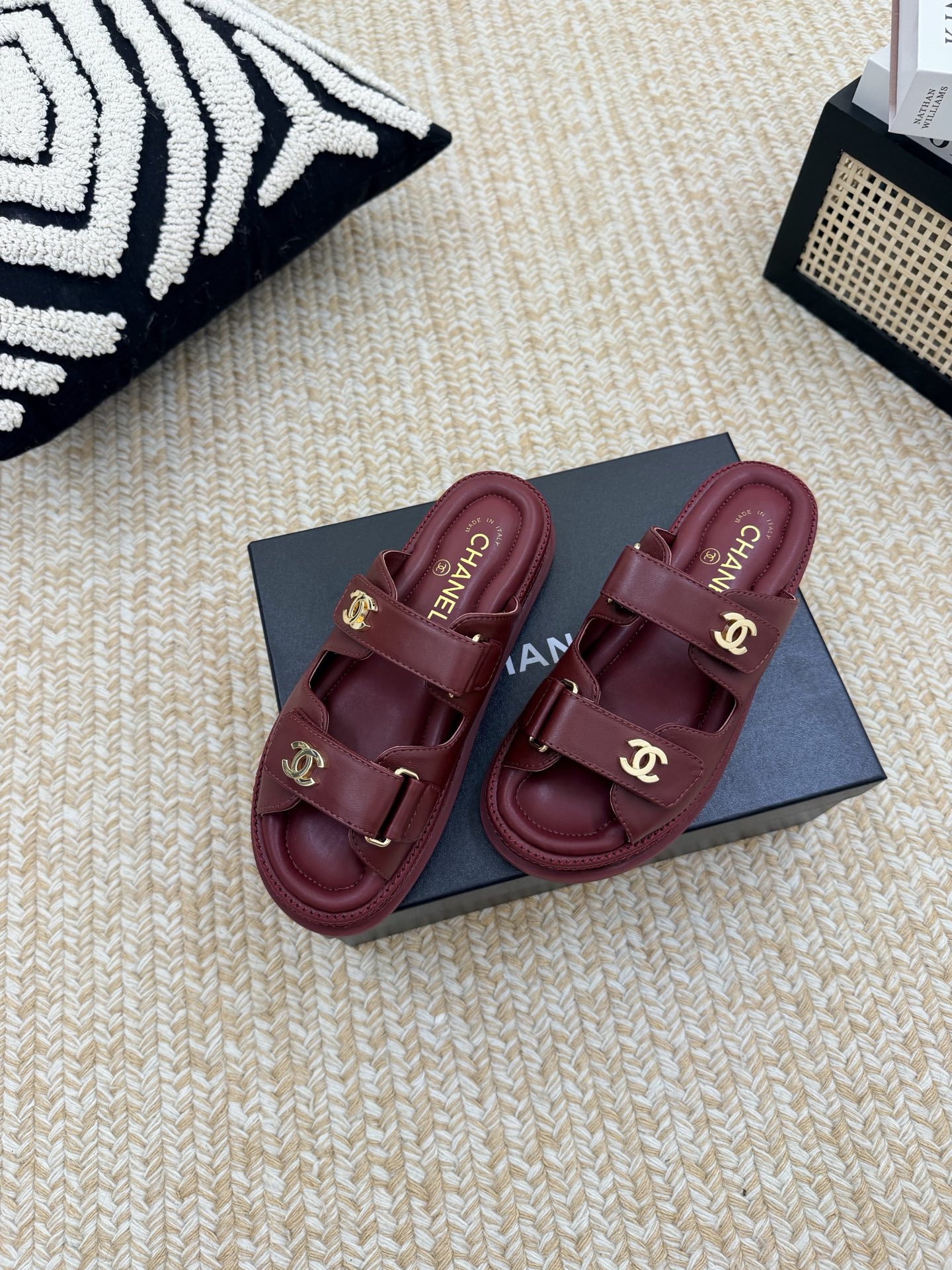 Chanel Slides