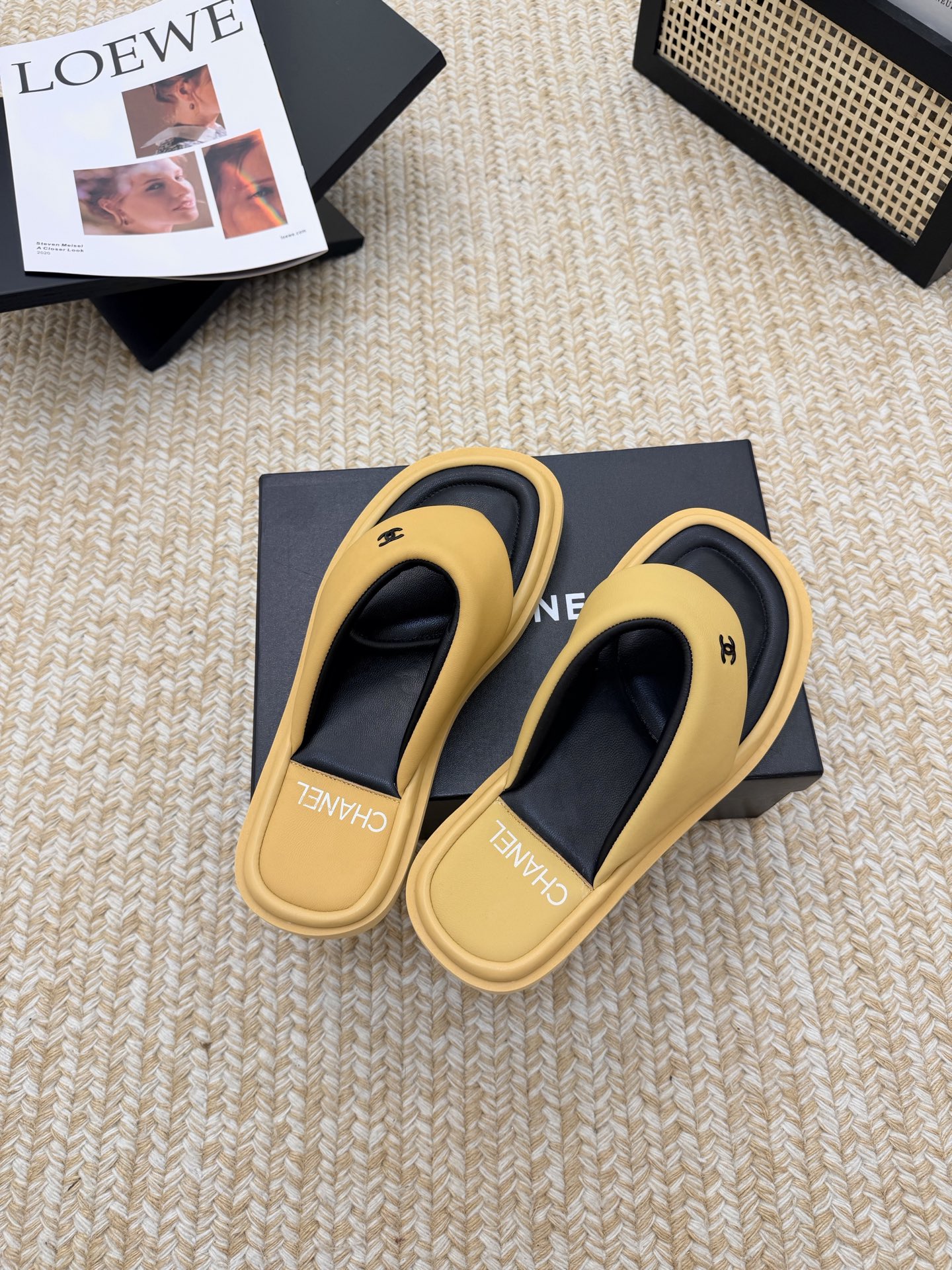 Chanel Slides