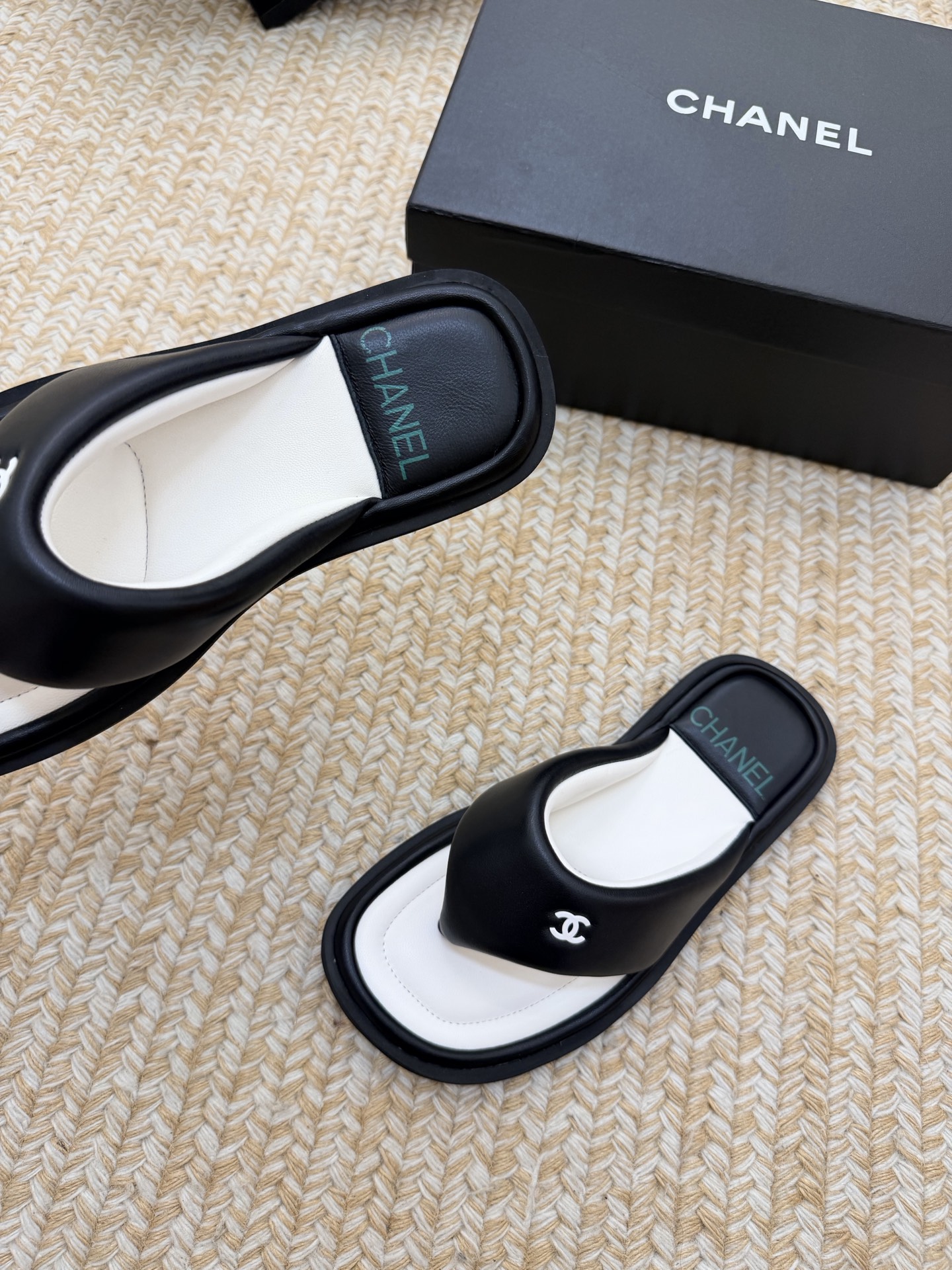 Chanel Slides