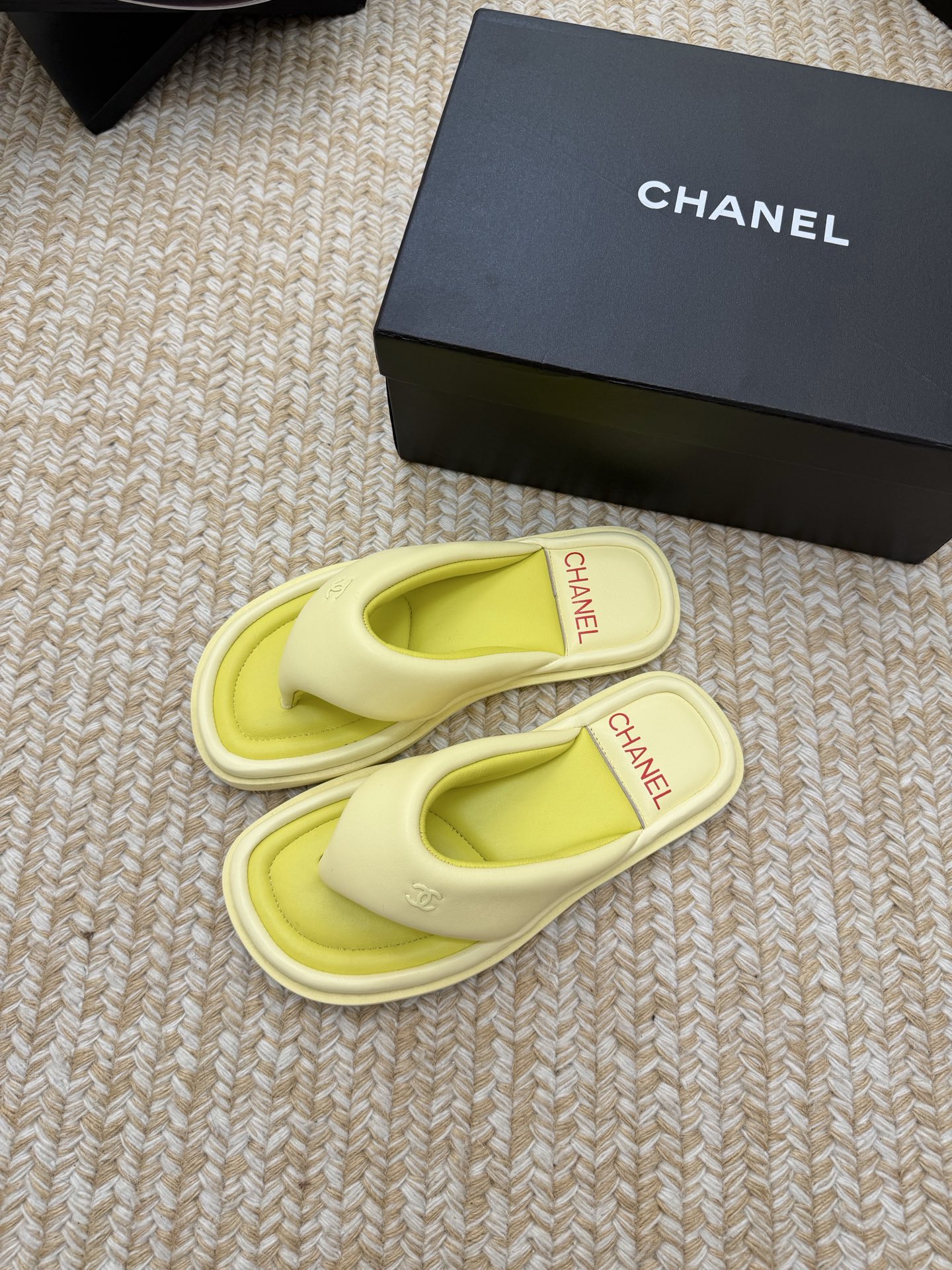 Chanel Slides