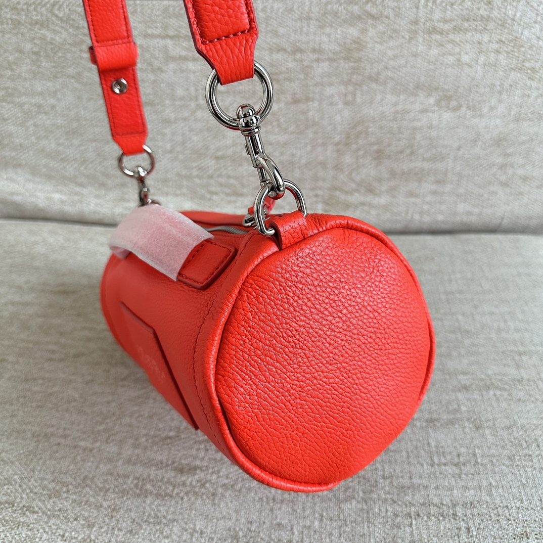 Marc Jacobs mj圆筒包 新款 粒面牛皮 里外全皮