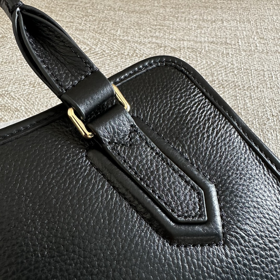 Marc Jacobs ～mj手提斜挎包 机车包 新款