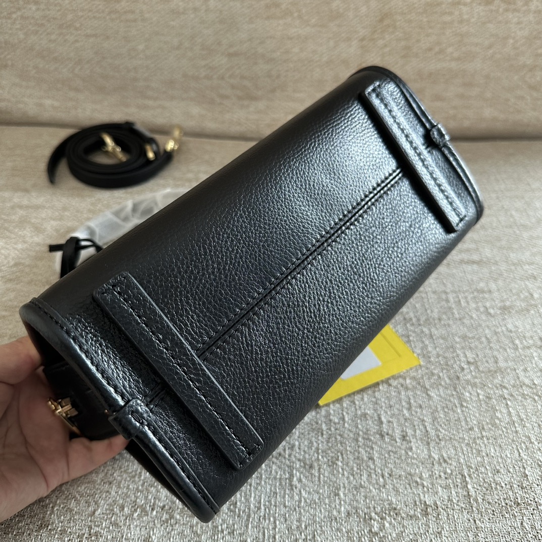 Marc Jacobs ～mj手提斜挎包 机车包 新款