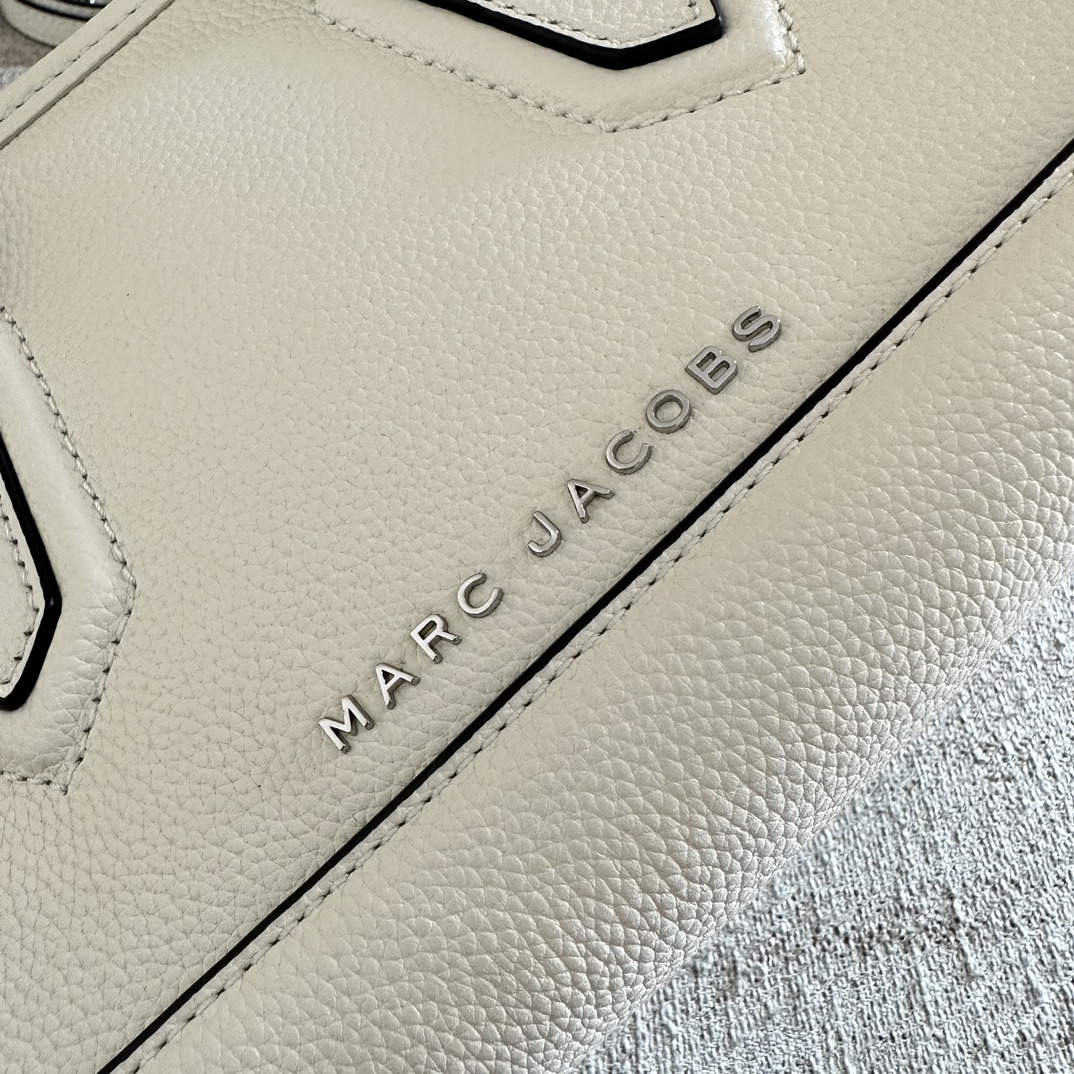 Marc Jacobs ～mj手提斜挎包 新款 牛皮 一模一样的东西