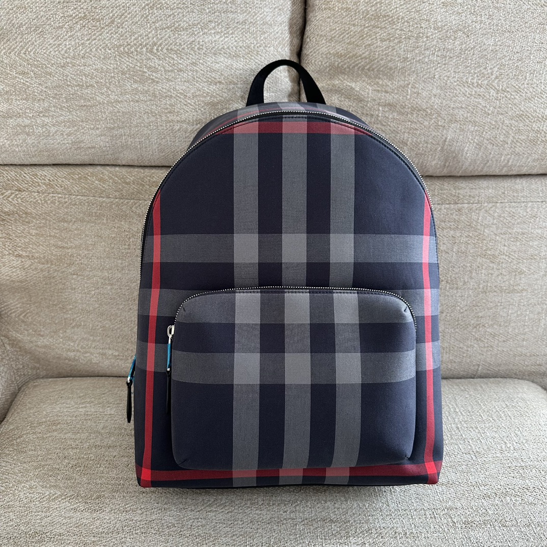 Burberry Backpack from the original factory. 100% genuine. New model. Not yet available on the official website. Perfect details. Comes with dust