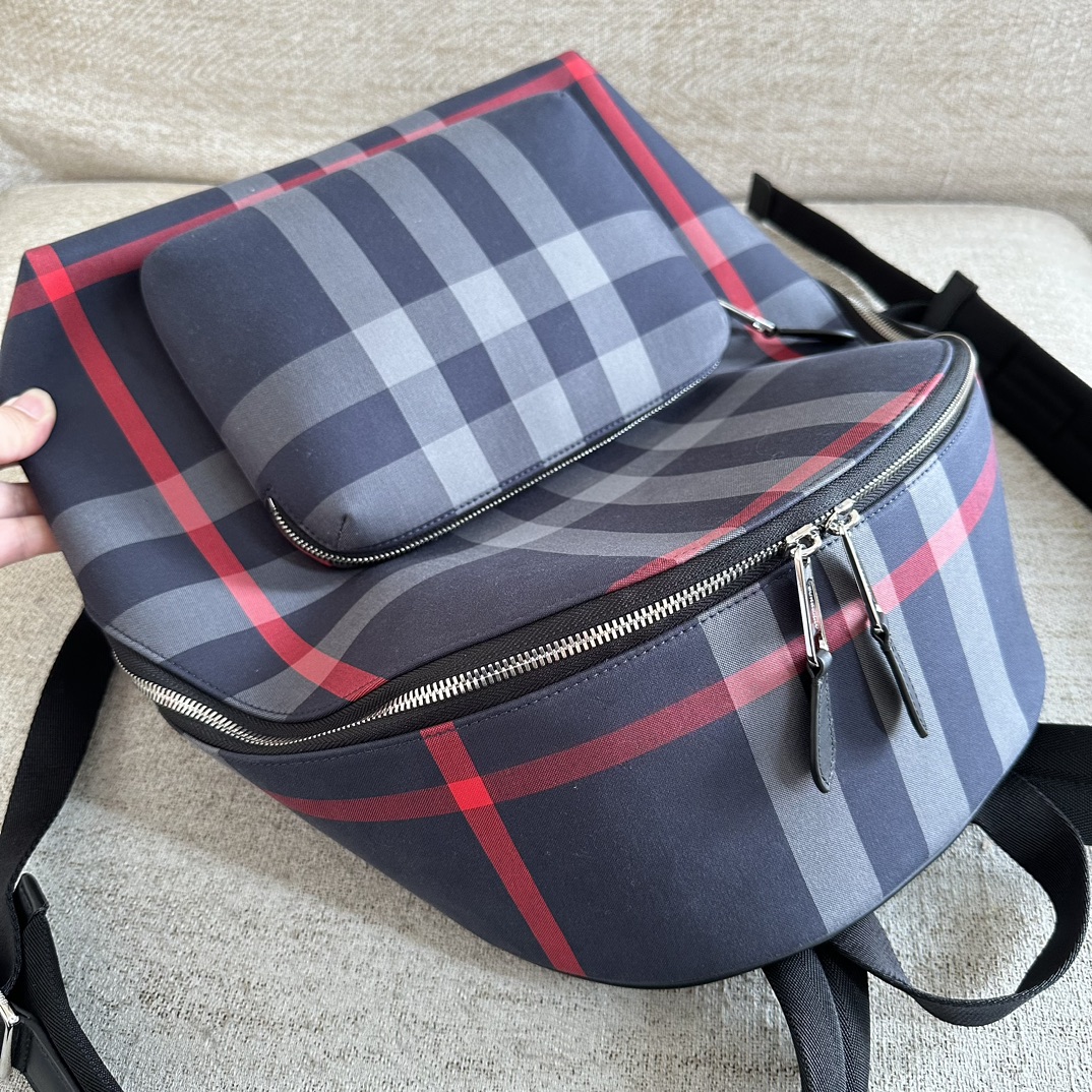Burberry Real delivery photos for more details reference