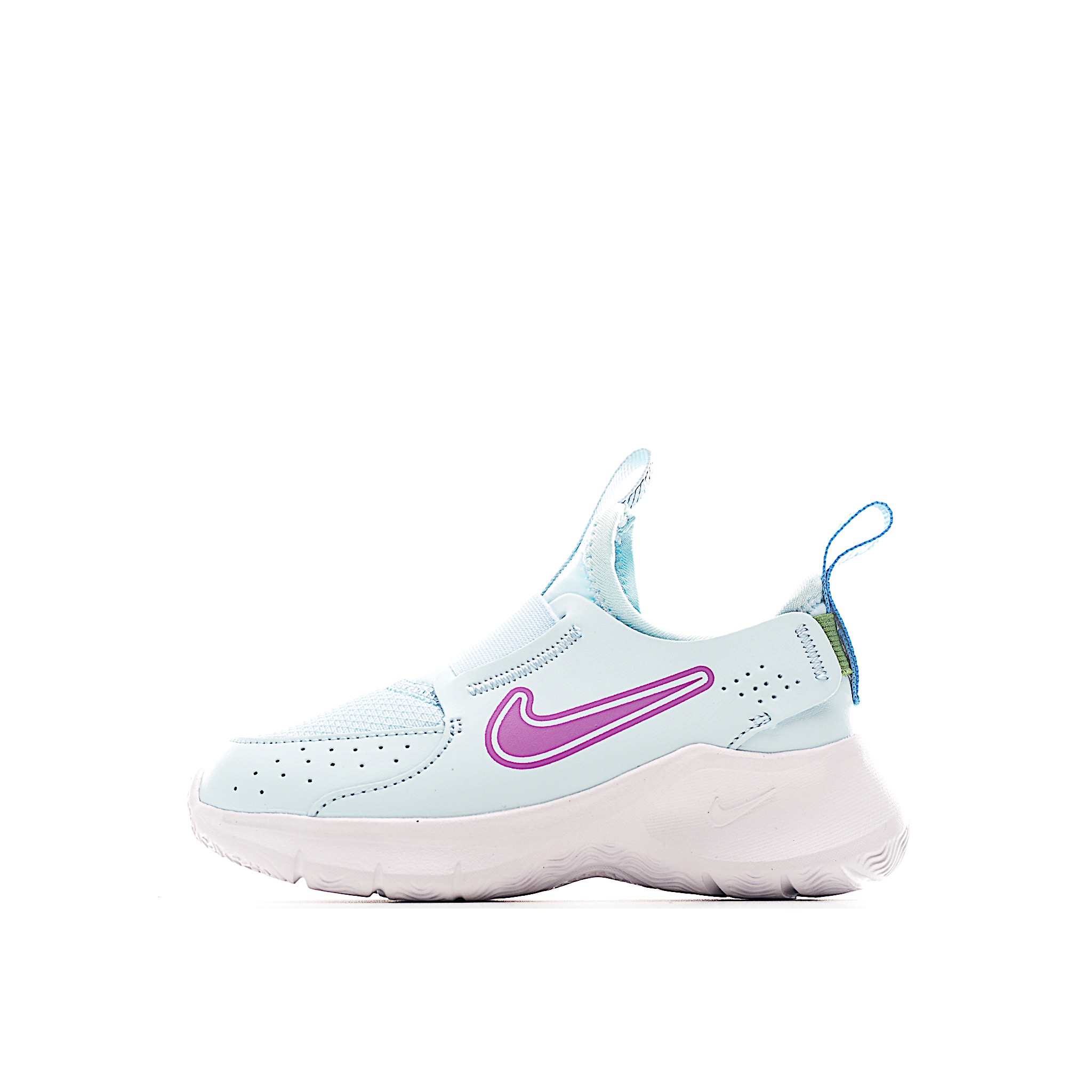 赤足3代儿童一脚蹬易穿脱运动鞋采用便于穿脱的设计,无需系带,搭载富有抓附力的外底,备受孩子青睐。该鞋款采用深受孩子喜爱的略带弹性的内靴设计,结合经久耐穿覆面,专为运动场、课间休息和即兴追逐游戏匠心打造。柔韧外底提供可驾驭多种地面的抓地力,令孩子舒适畅玩。 货号:9401 尺码:24-37-选品中心