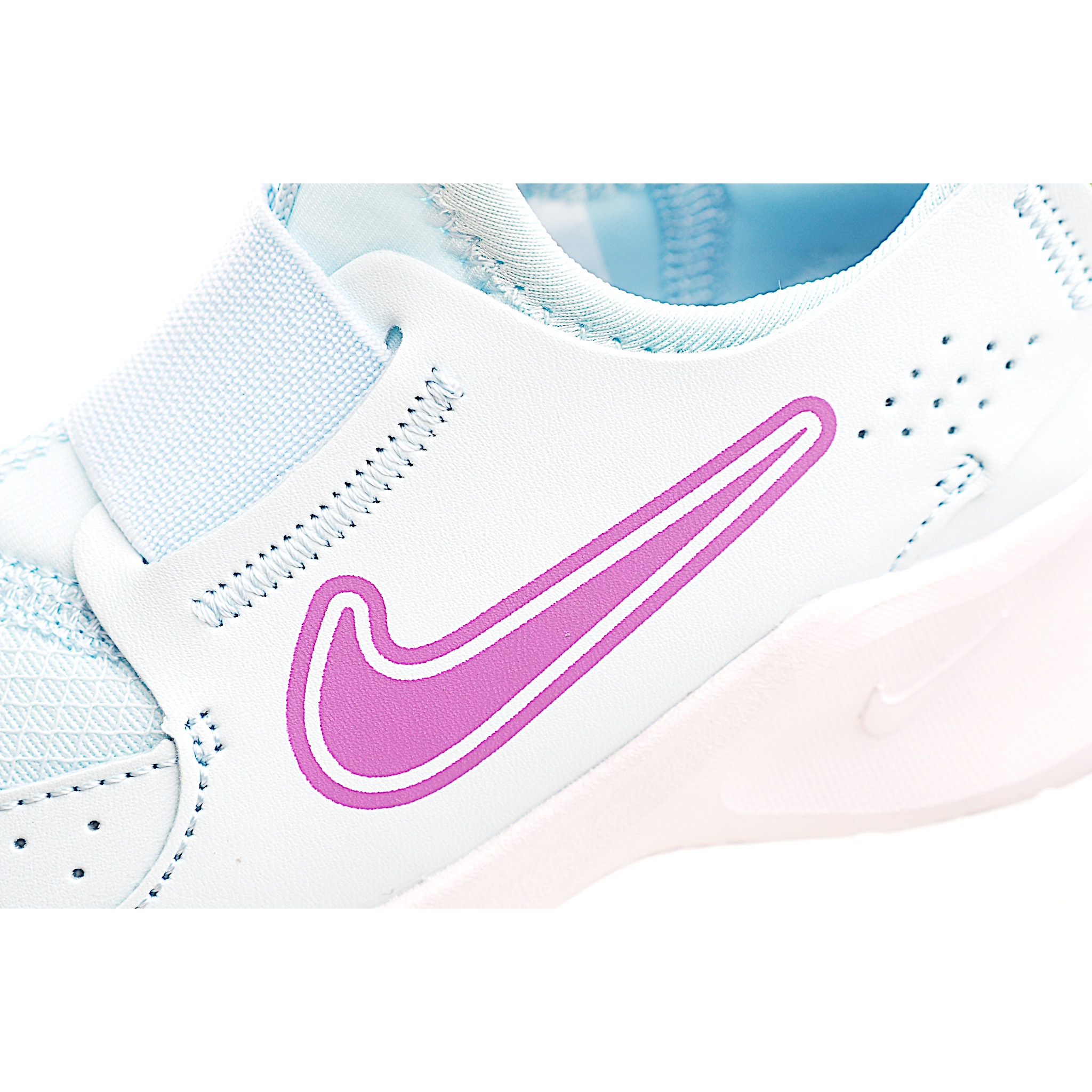 图片[6]-赤足3代儿童一脚蹬易穿脱运动鞋采用便于穿脱的设计，无需系带，搭载富有抓附力的外底，备受孩子青睐。该鞋款采用深受孩子喜爱的略带弹性的内靴设计，结合经久耐穿覆面，专为运动场、课间休息和即兴追逐游戏匠心打造。柔韧外底提供可驾驭多种地面的抓地力，令孩子舒适畅玩。 货号：9401 尺码：24-37-选品中心