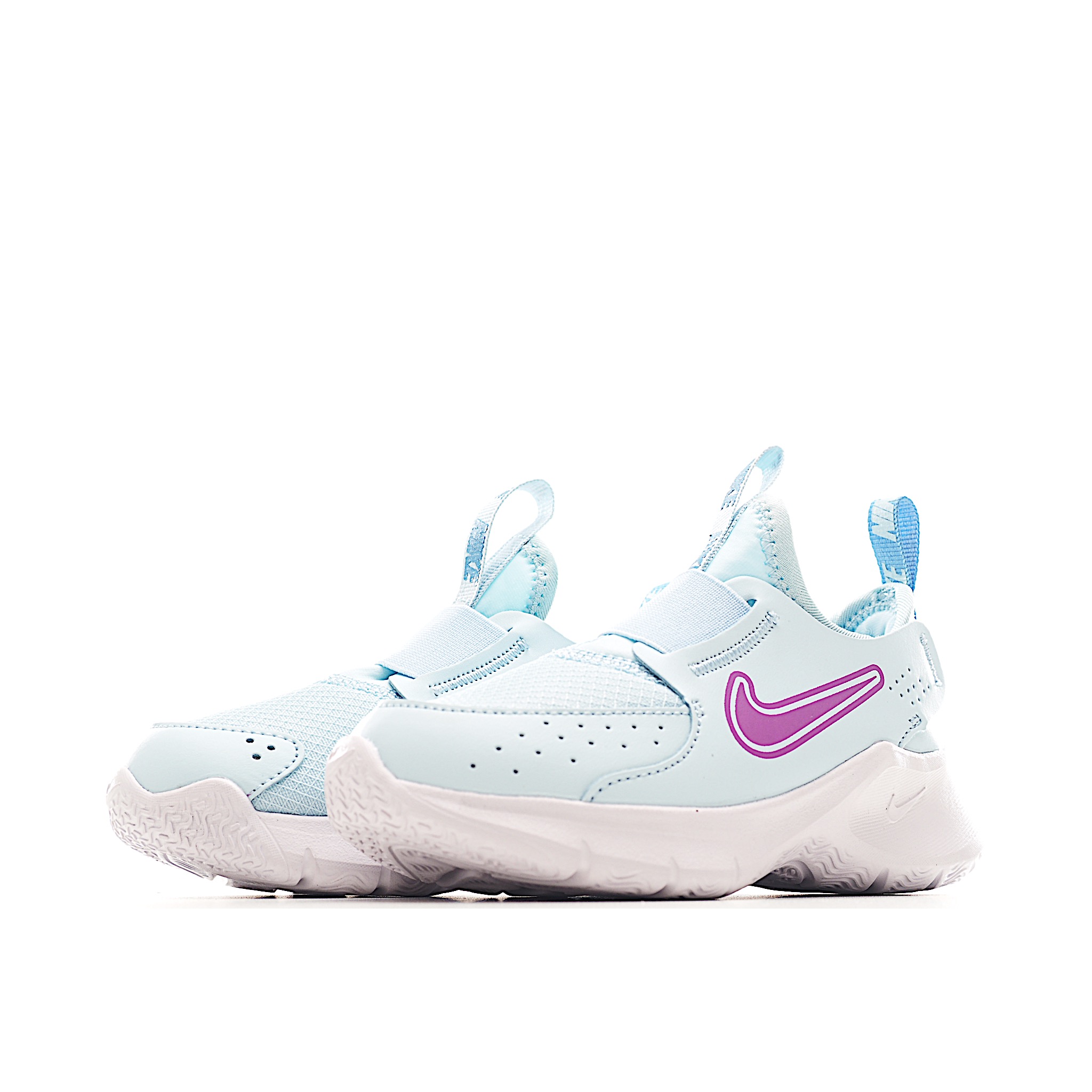 图片[3]-赤足3代儿童一脚蹬易穿脱运动鞋采用便于穿脱的设计，无需系带，搭载富有抓附力的外底，备受孩子青睐。该鞋款采用深受孩子喜爱的略带弹性的内靴设计，结合经久耐穿覆面，专为运动场、课间休息和即兴追逐游戏匠心打造。柔韧外底提供可驾驭多种地面的抓地力，令孩子舒适畅玩。 货号：9401 尺码：24-37-选品中心